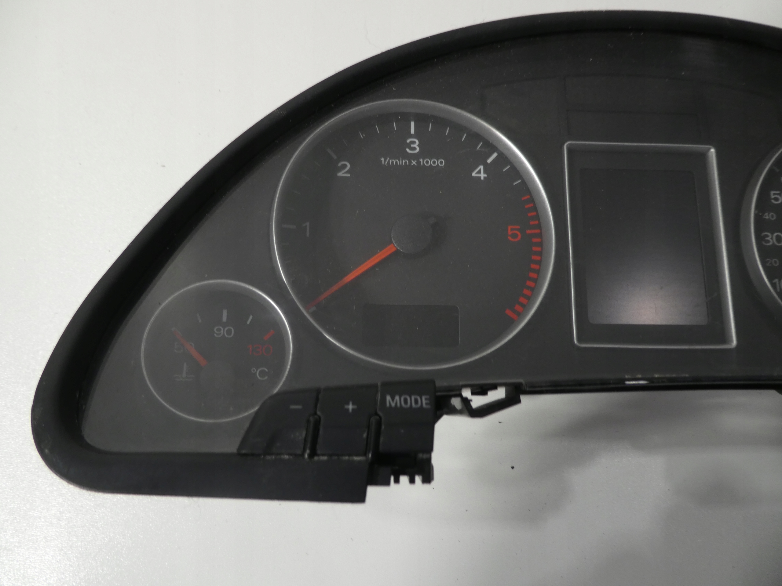 AUDI A4 B7 dials