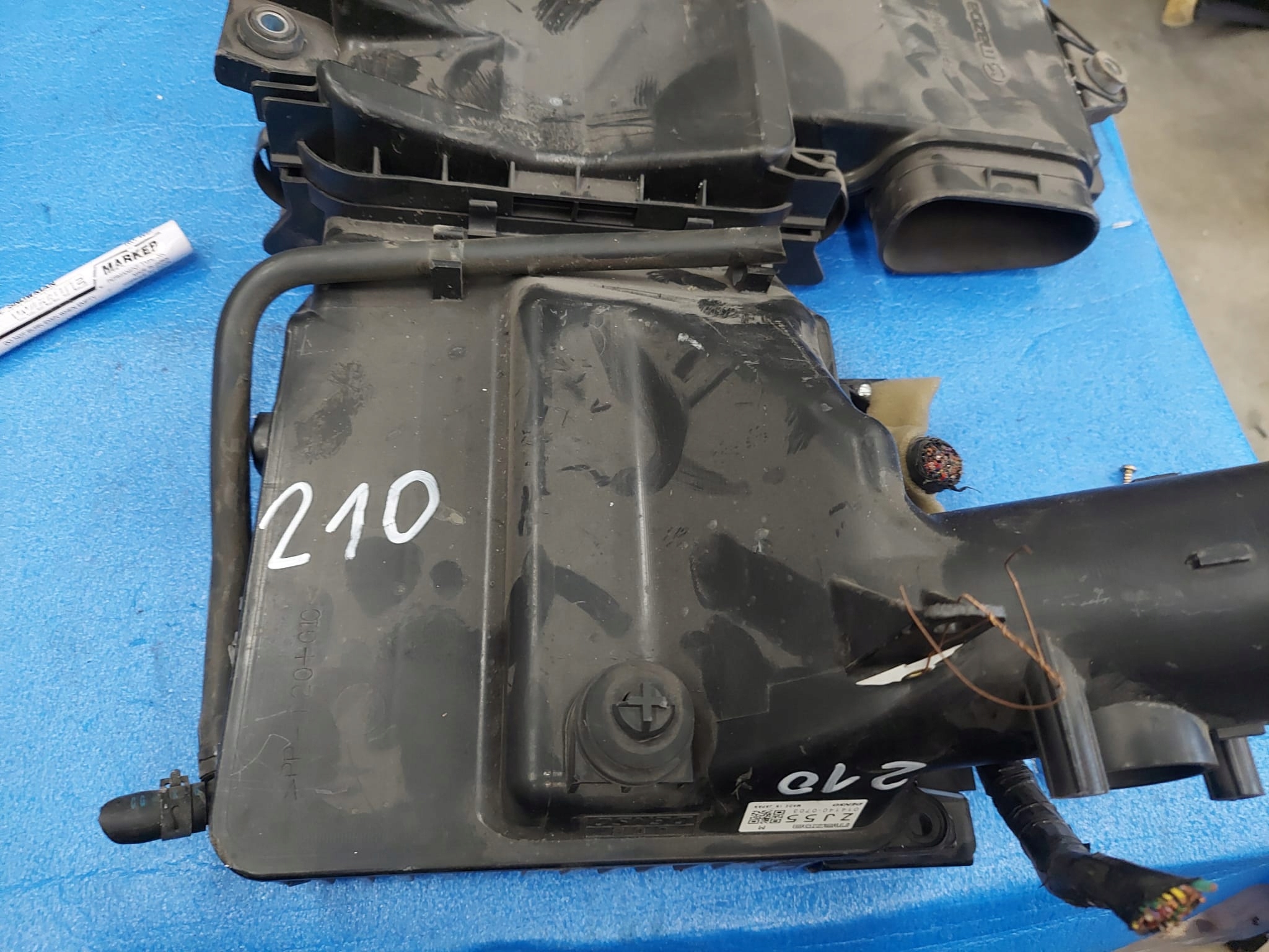 MAZDA ZJ55 control unit of the engine