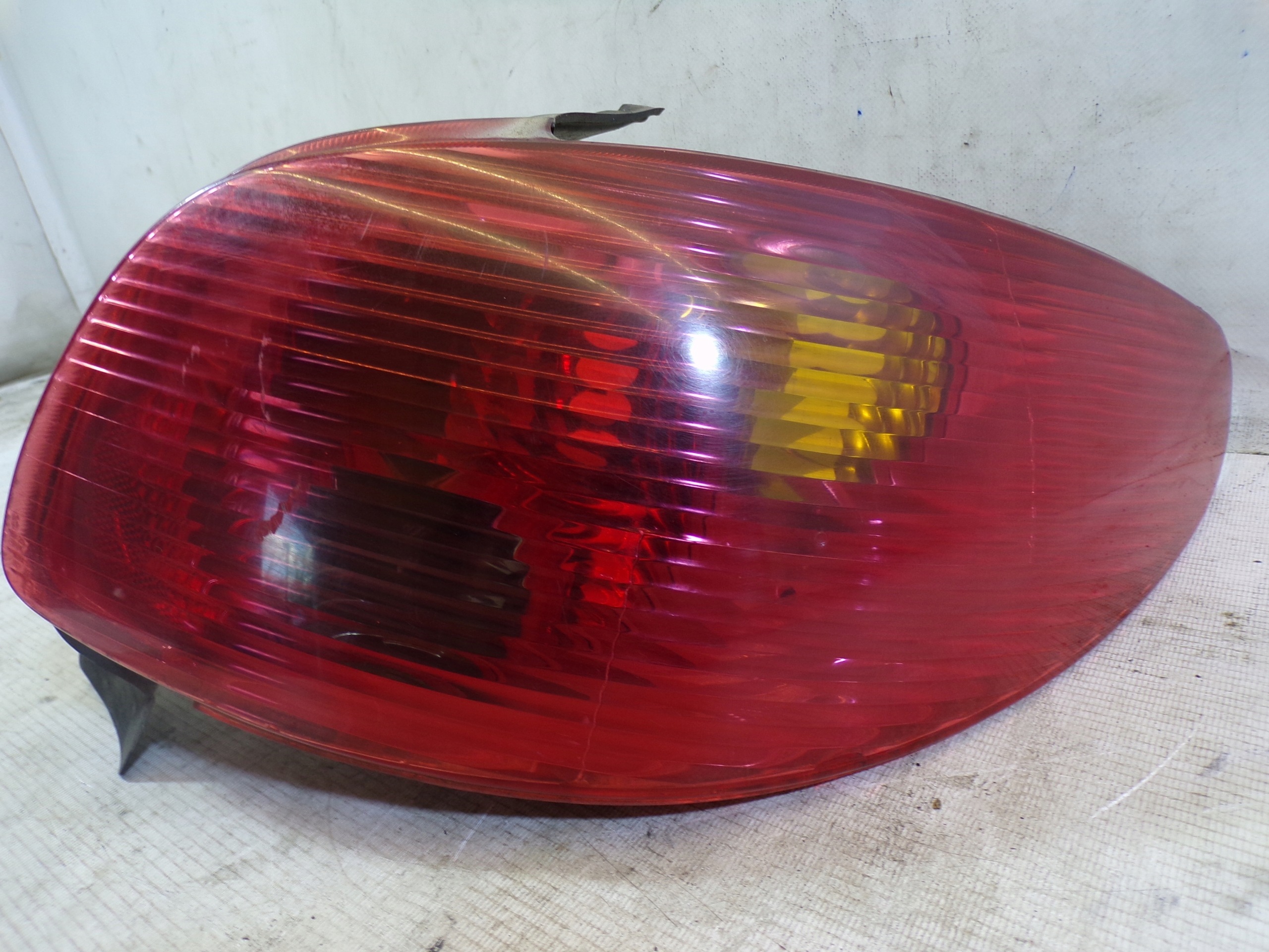 light rear rear part right PEUGEOT 206 LIFT (1)