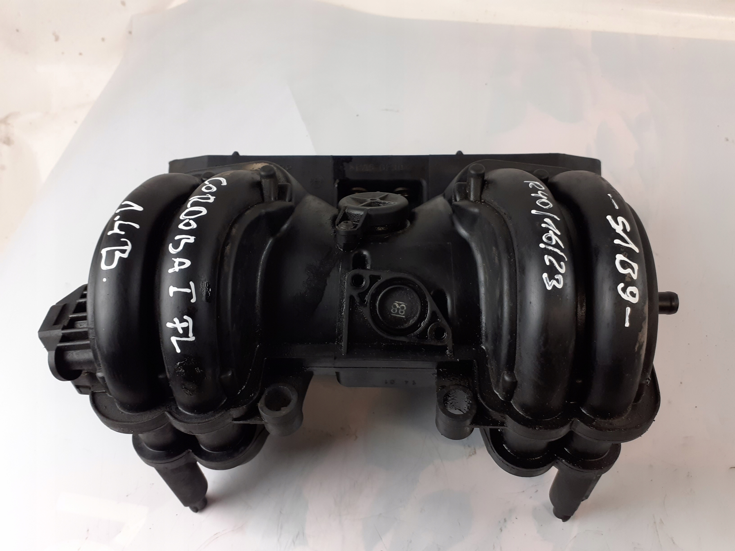 Volkswagen Seat Cordoba intake manifold 1.4B