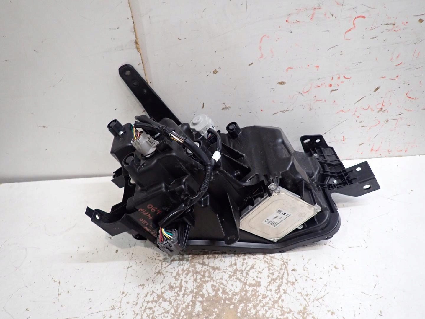 light front left MAZDA MX30 2020- FULL LED DN4L-51040