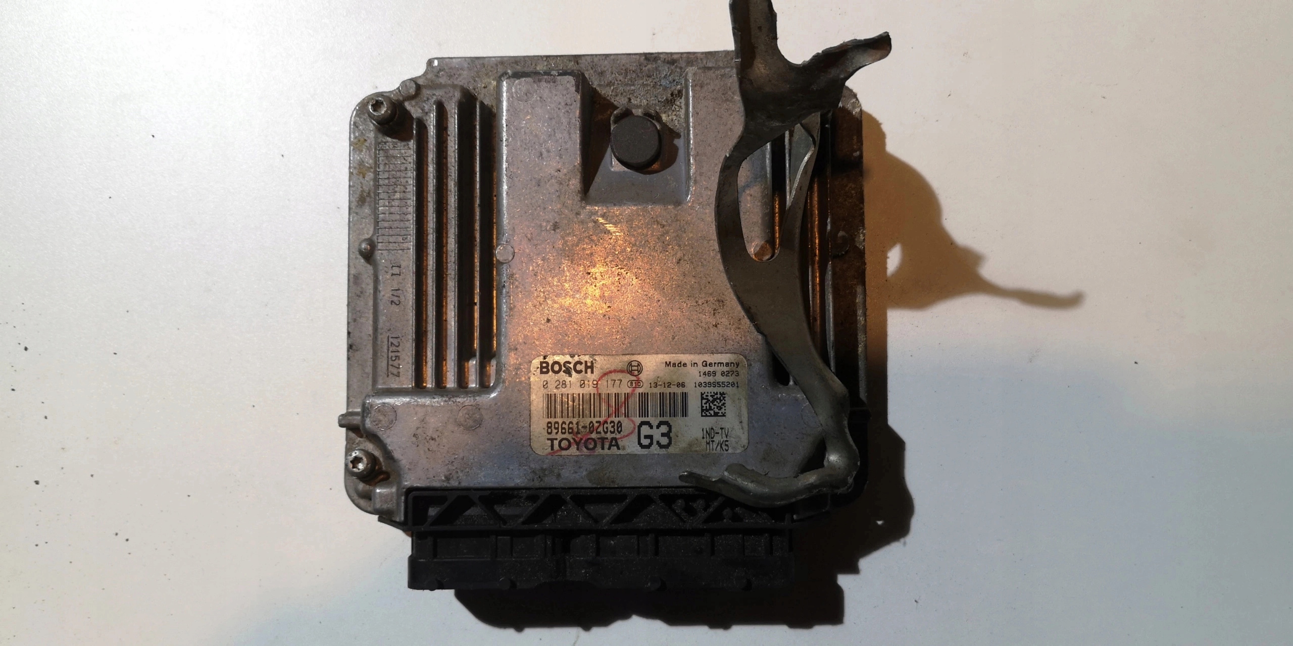 computer motore Toyota AURIS 0281019177 89661-0ZG30