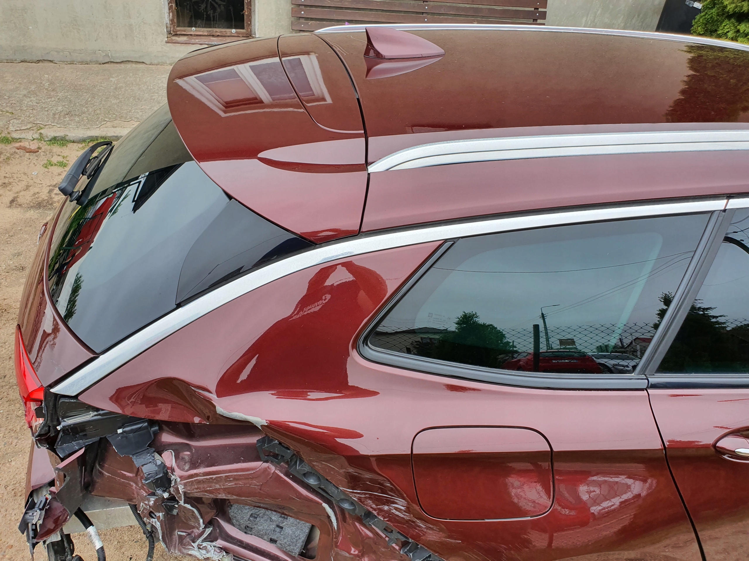PRAWA LISTWA CHROM BLOTNIKA OPEL INSIGNIA B KOMBI