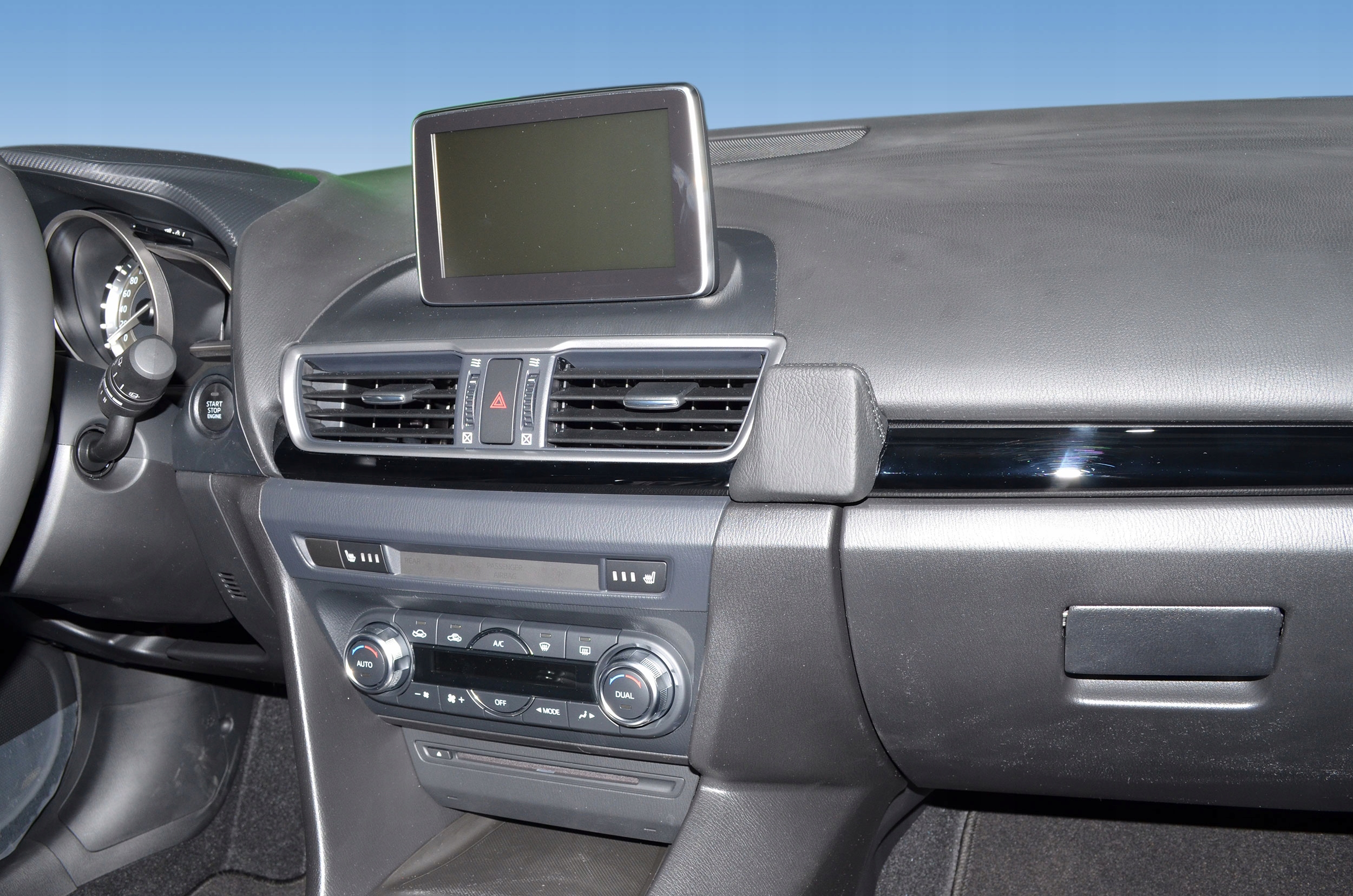 Konzola Kuda pro telefon Mazda 3 Bn od roku 2013