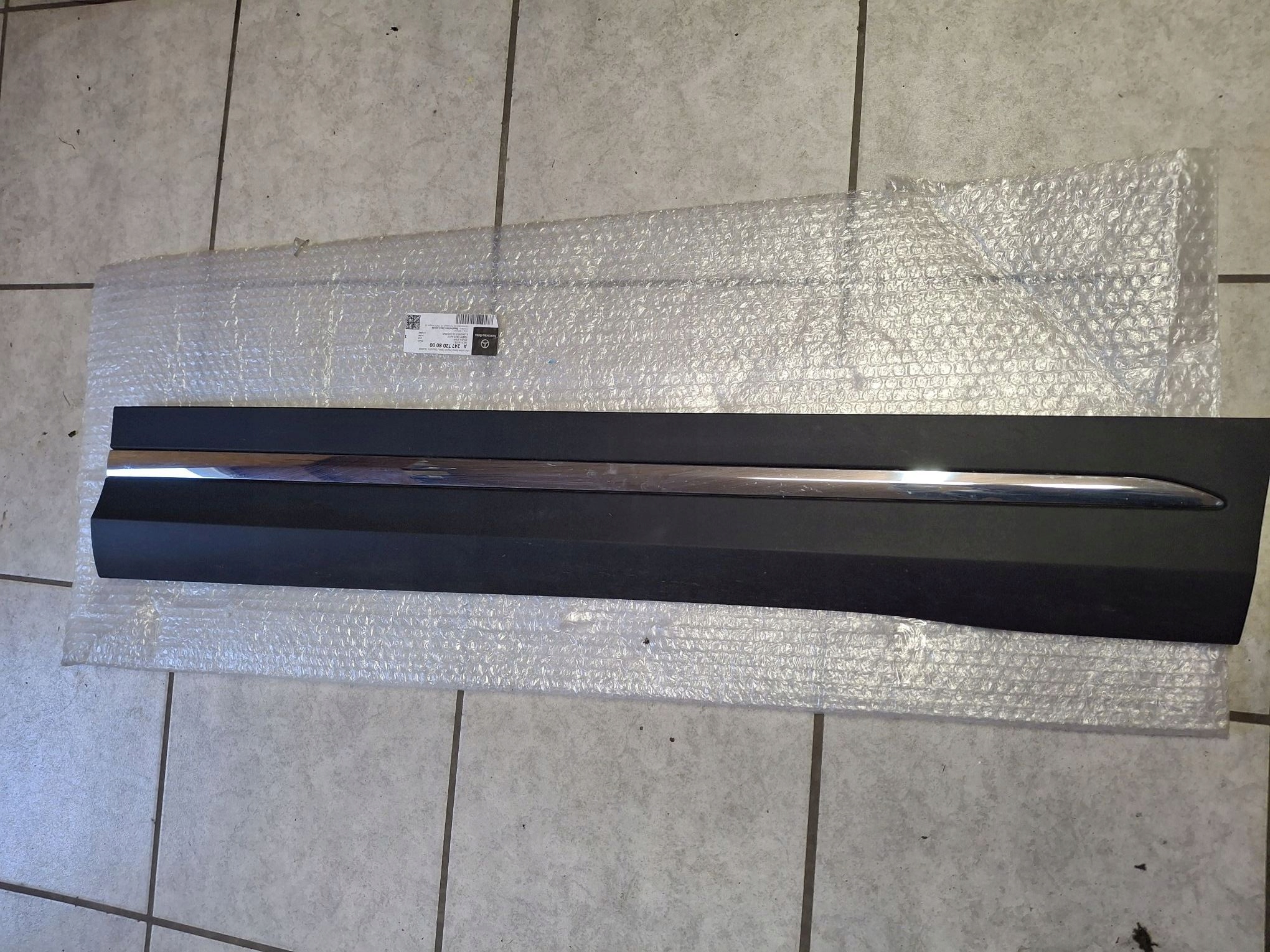 moulding for door right front MERCEDES GLA II W247 2019R->