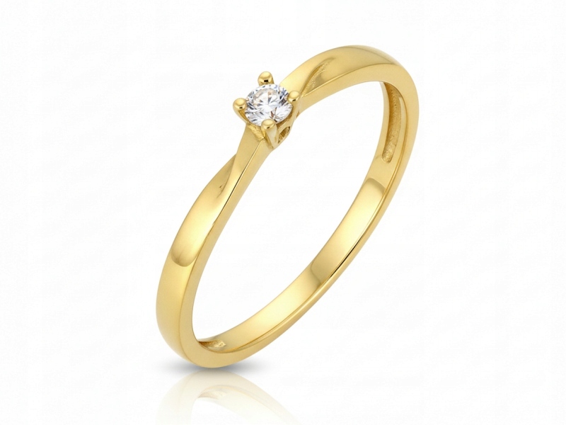 Zlatý prstýnek 585 s kamenem jako stylový dárek