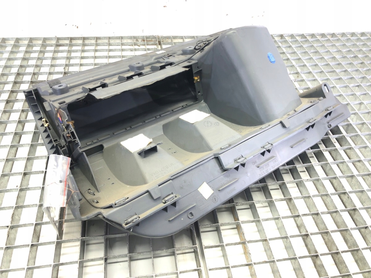 SCHOWEK PASAŻERA SEAT LEON I Hatchback 99-06 PÓŁKA Producent części OEM