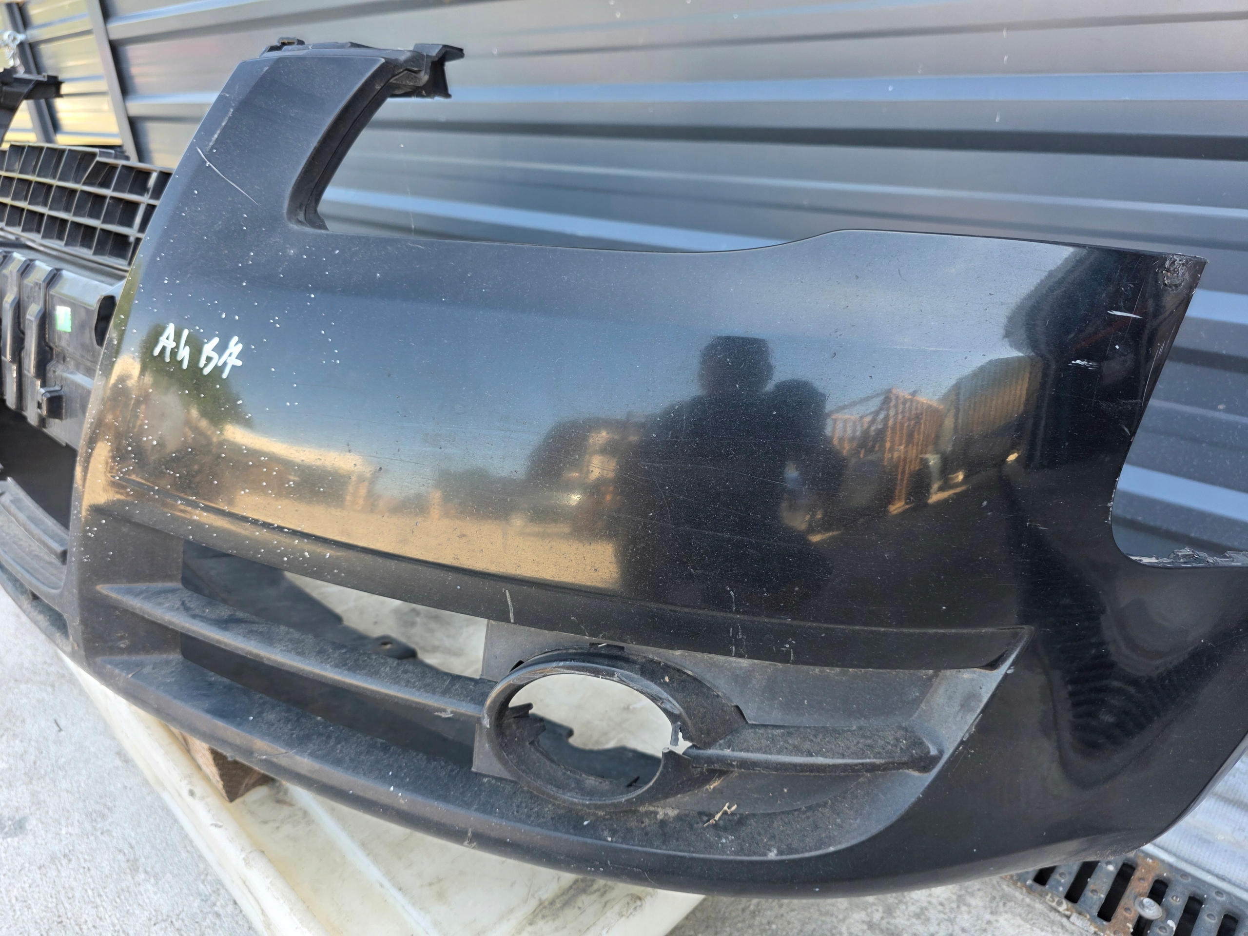 Pare choc Avant AUDI A4 B7 LY9B Original Sans Accessoires !!!