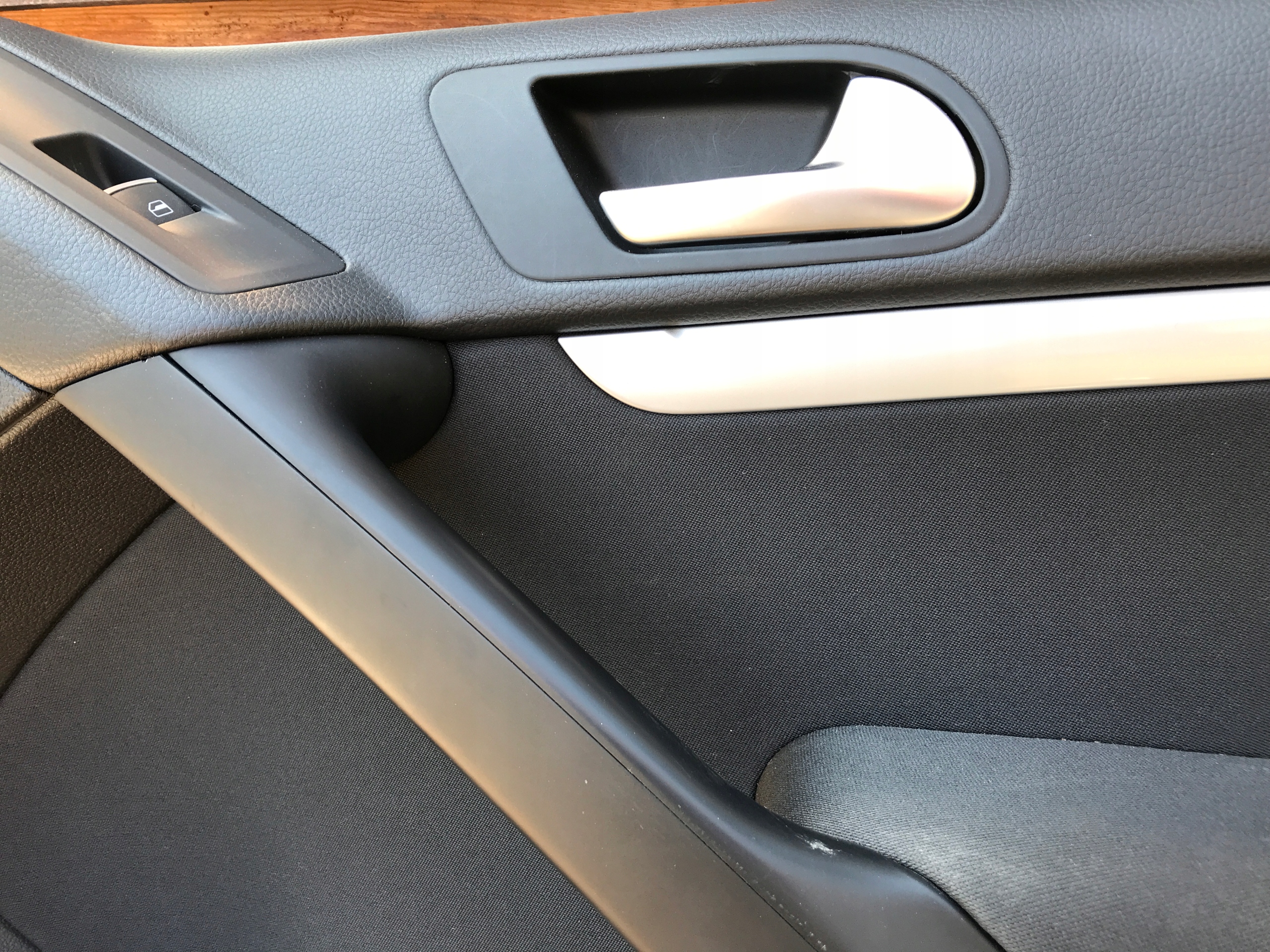 side door right front VW TIGUAN 5N0867012B
