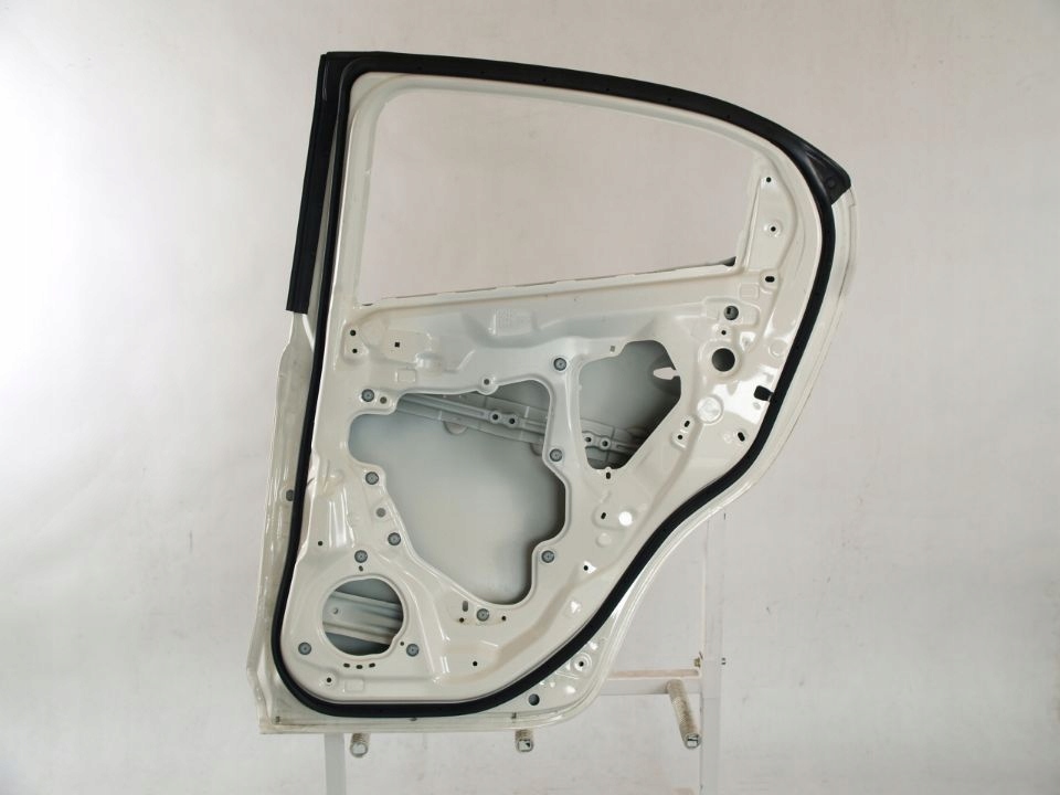 Mazda 2 door right rear. right rear part II 14r