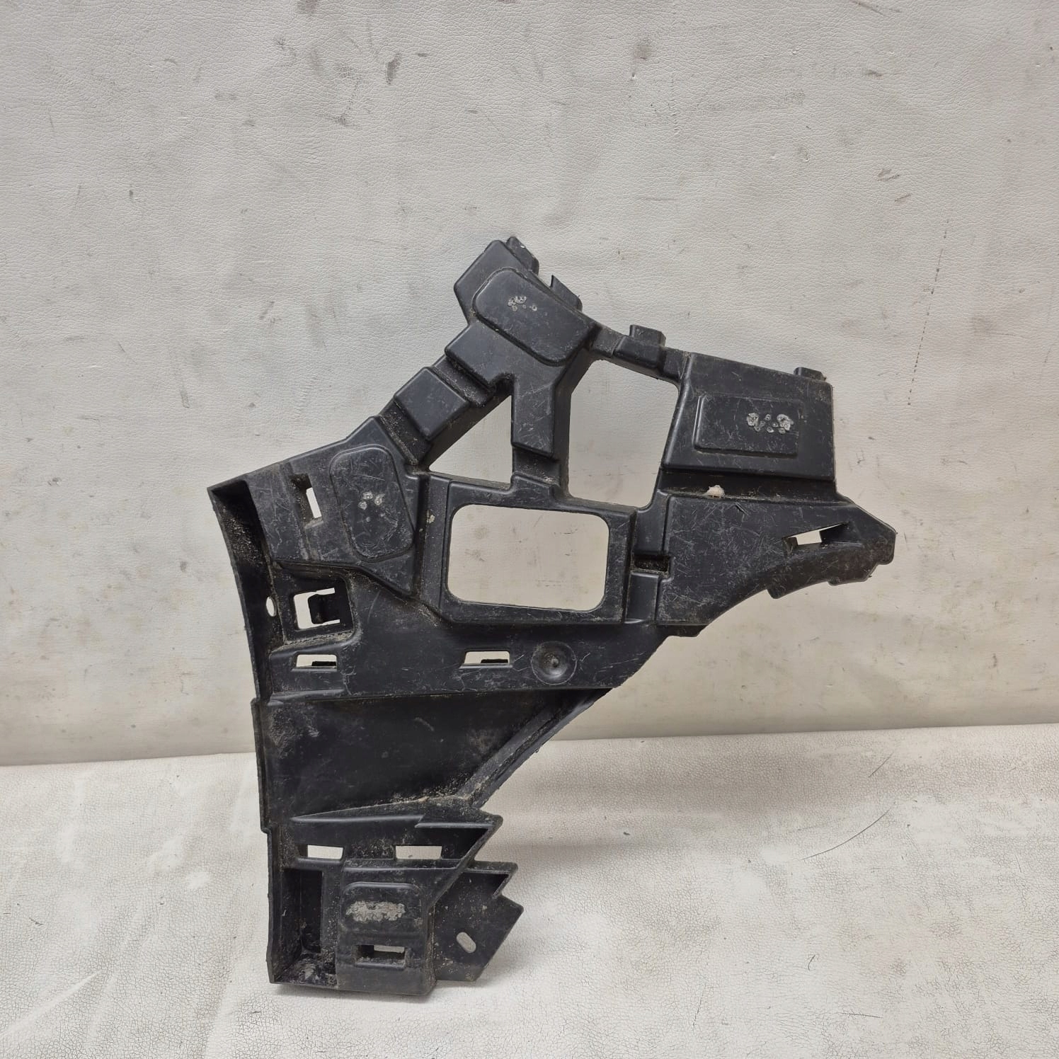 RENAULT MEGANE IV 4 16-20 holder support right front
