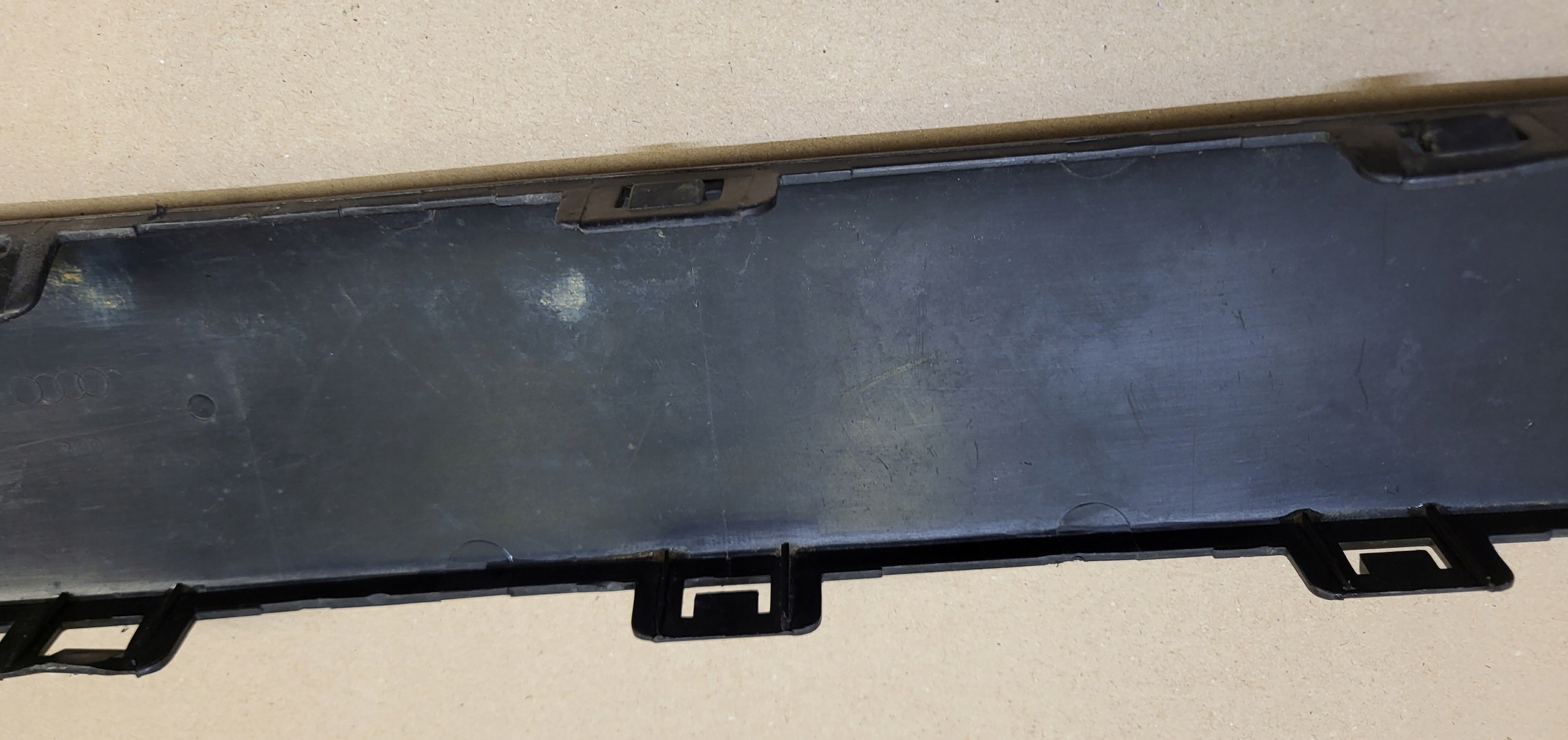 modanatura Paraurti posteriore AUDI 80 B4 8A0807424A Originale