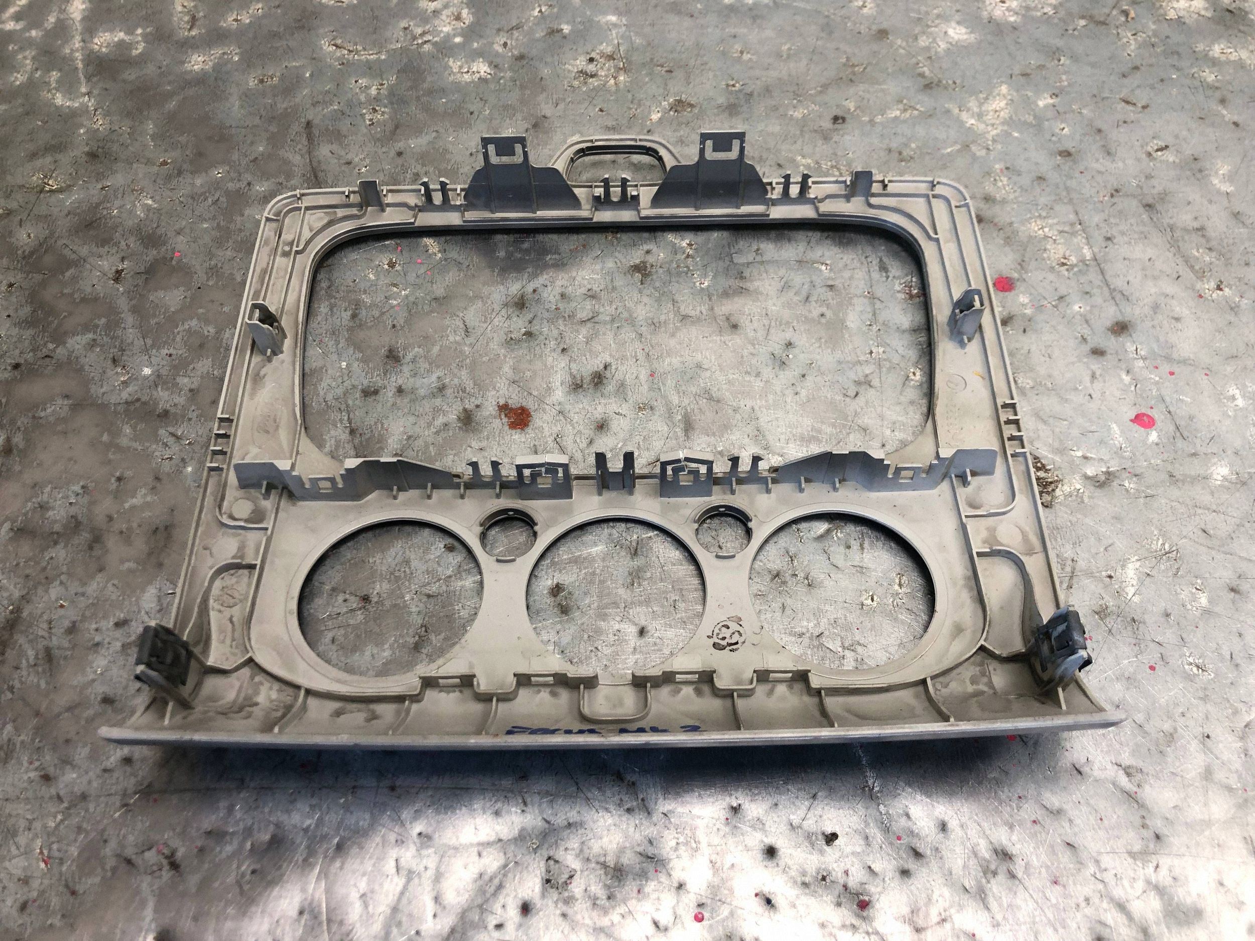 rám PANELU klimatizaci FORD FOCUS MK2 7M51-18522A