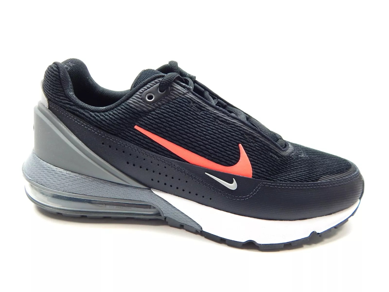 Pánské sportovní módní tenisky Nike Max Pulse FQ4156-001 vel. 40