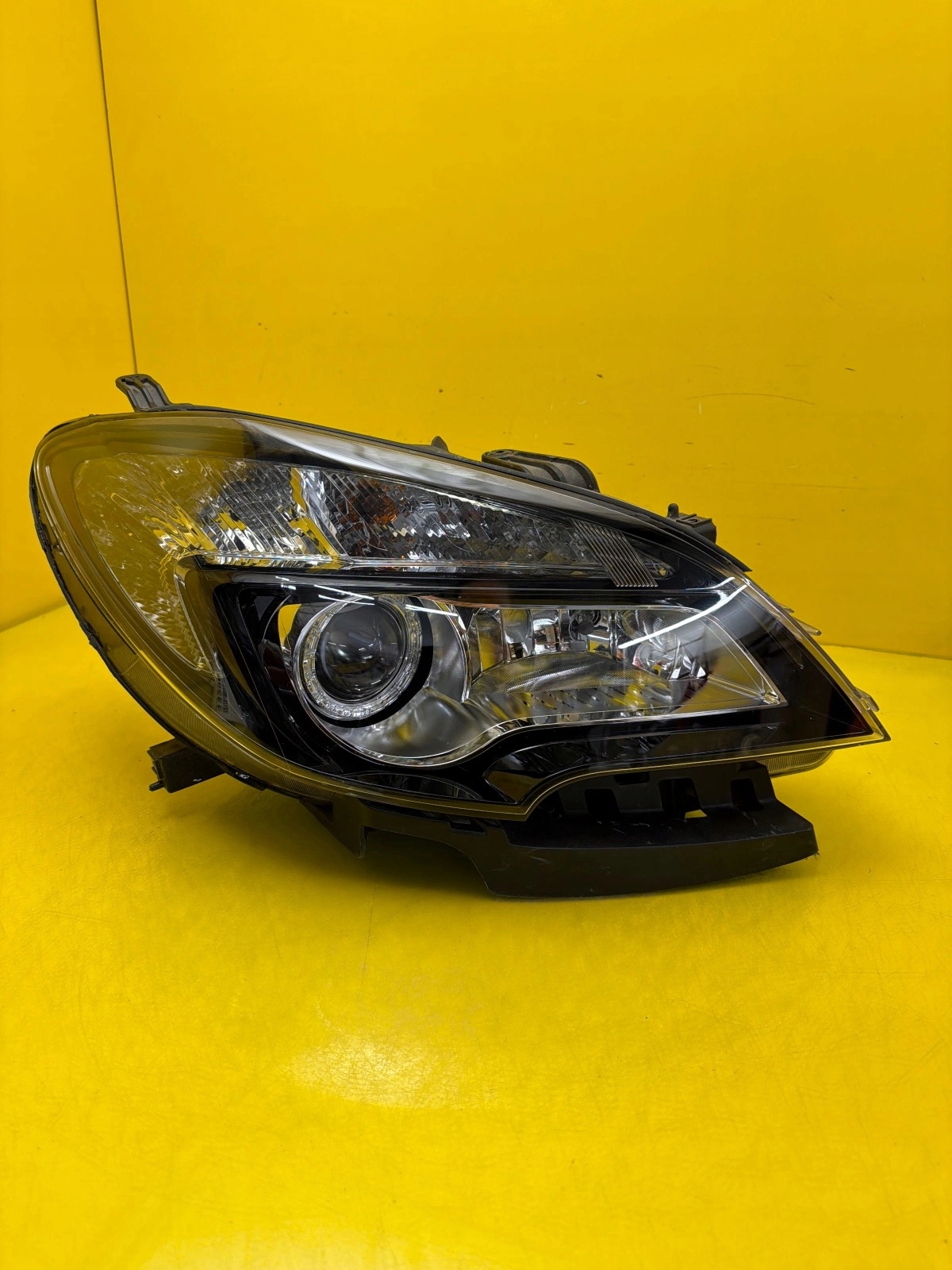 light right Opel Mokka A 12- Xenon 95386946
