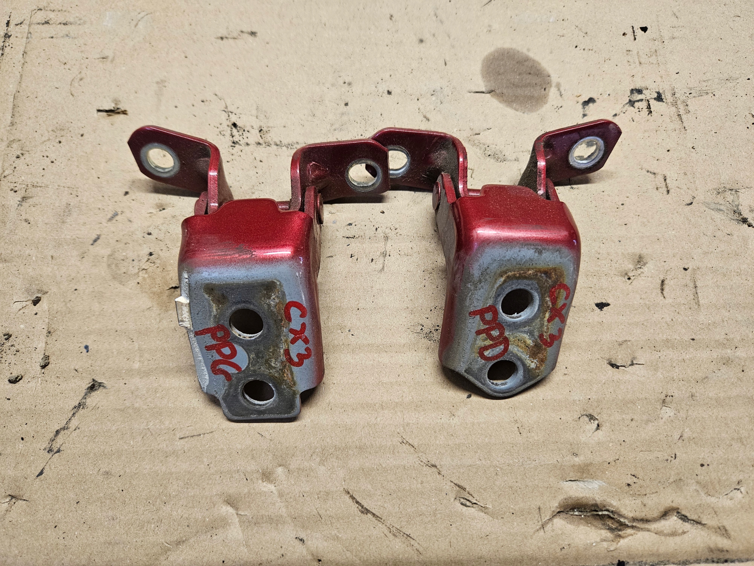 MAZDA CX3 15- ZAWIASY DRZWI PRAWY PRZÓD