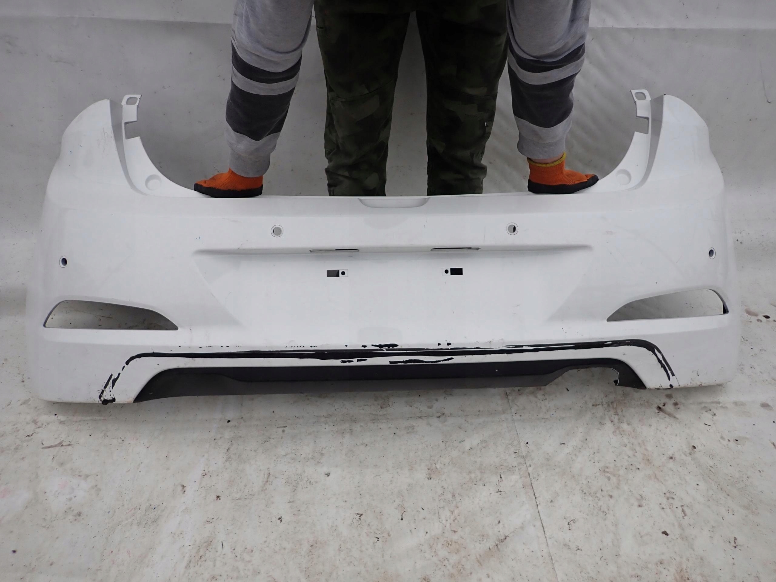 HYUNDAI I20 II 2 14-18 bumper rear part rear PDC