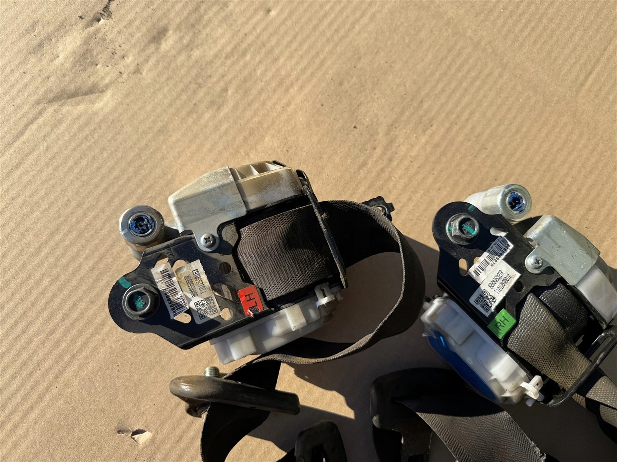 ремень натяжитель безопасности передний Dacia SPRING 21-25R