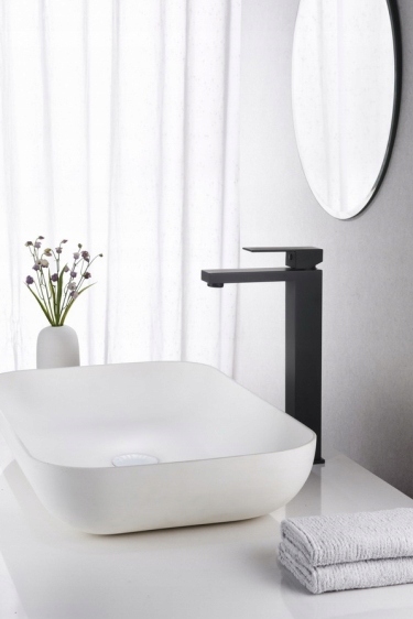 Vysoká Umyvadlová Baterie, Černá, Čtvercová