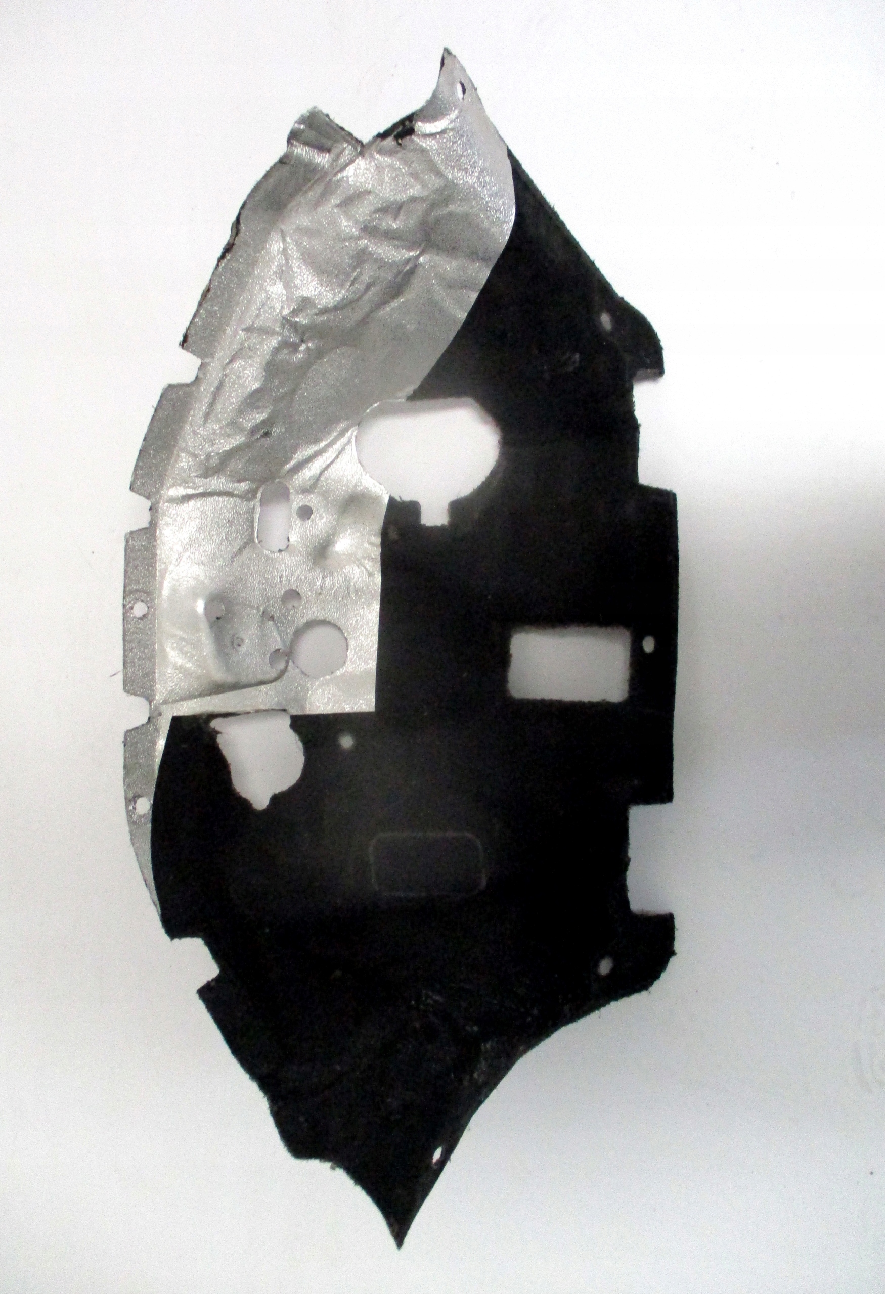 WYGŁUSZENIE WYCISZENIE ŚCIANY IVECO DAILY IV