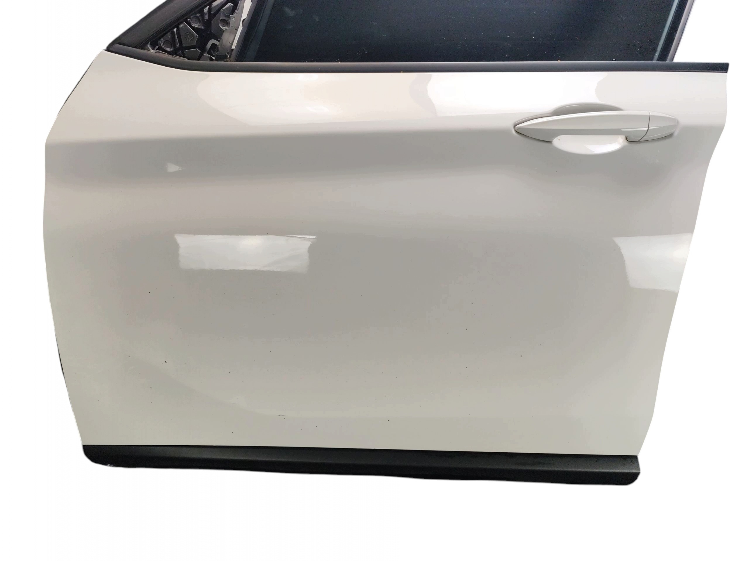door left front BMW X1 F48 (2015-2019) code LAKIERU ALPINWEISS III (300)