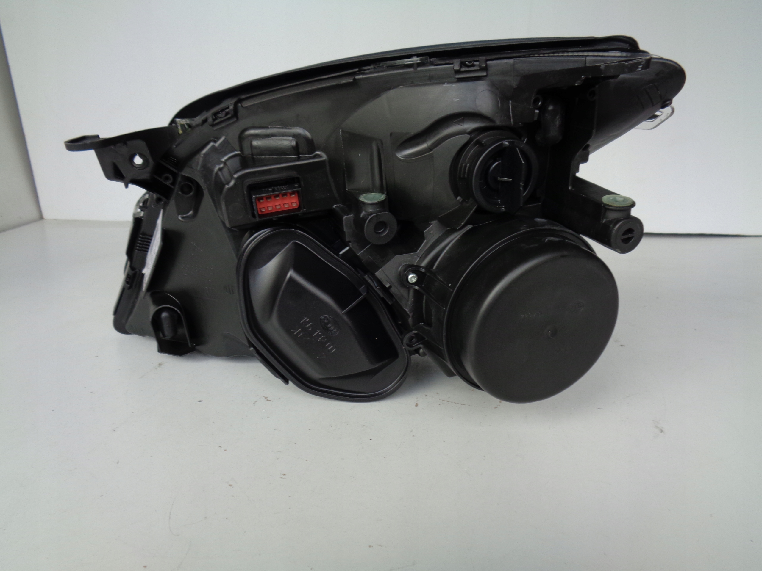 new light right OPEL VECTRA C 02-05 XENON