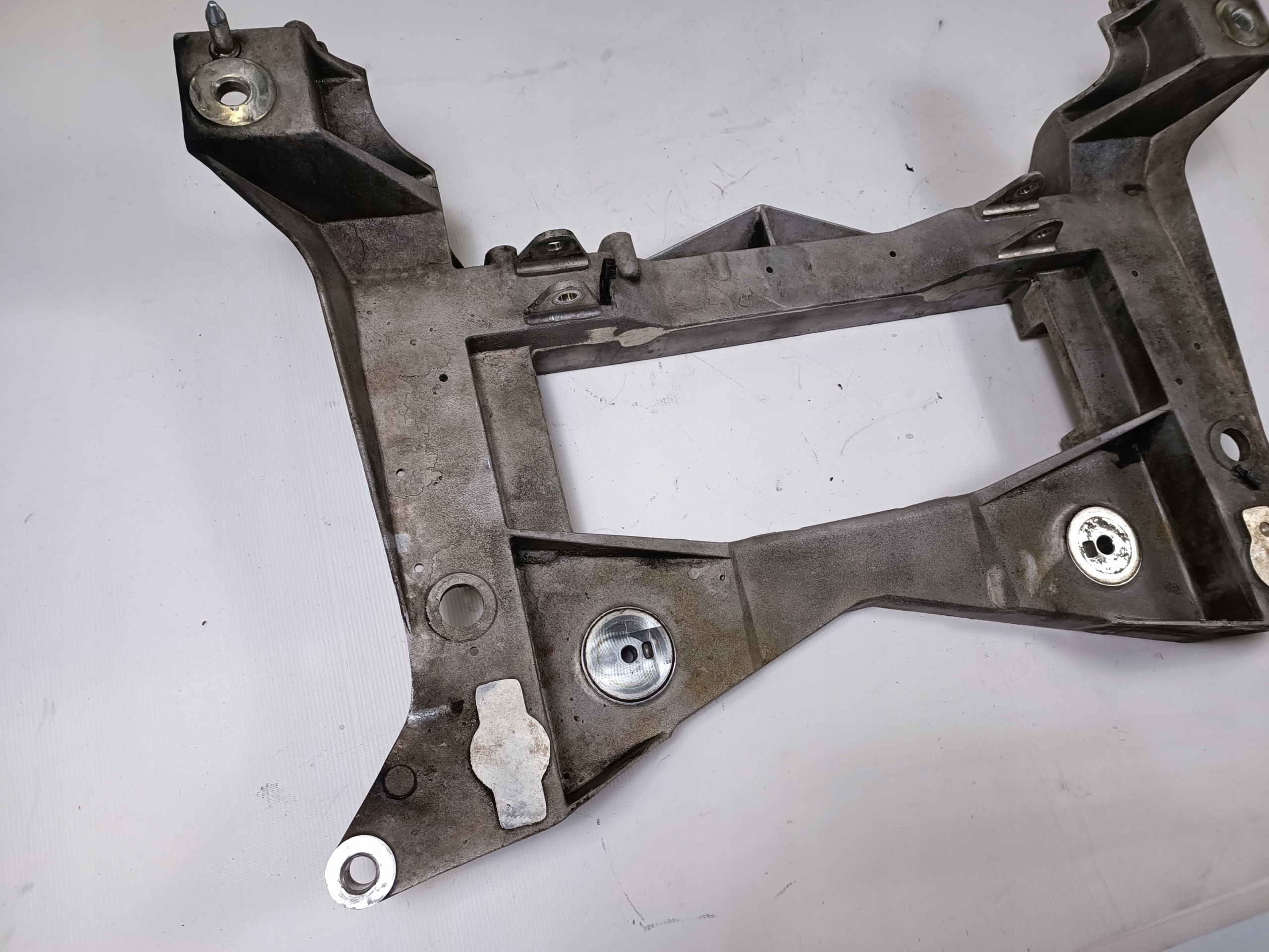 axle beam subframe sider front Chevrolet Corvette C5