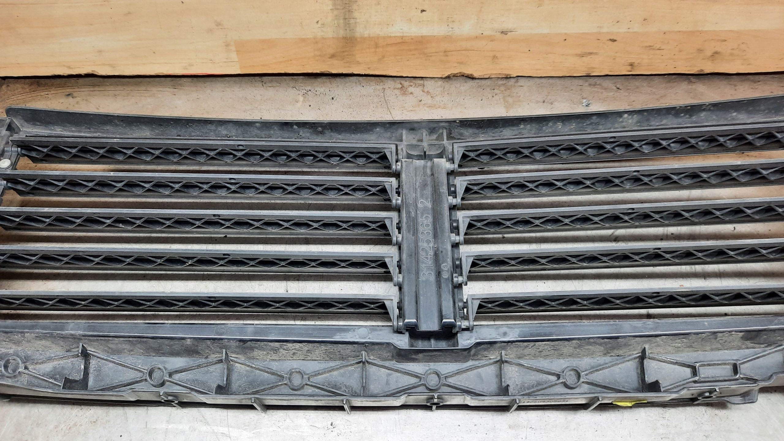 Volvo XC60 Kühlergrill FRONTGRILL Kühlergitter 31425365 - Thumbnail 7
