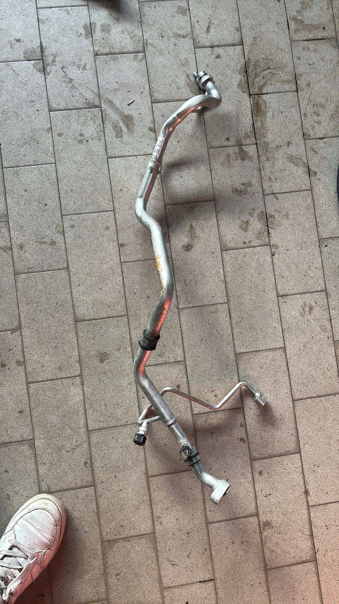 vedení klimatizaci Renault Kadjar 924402698R