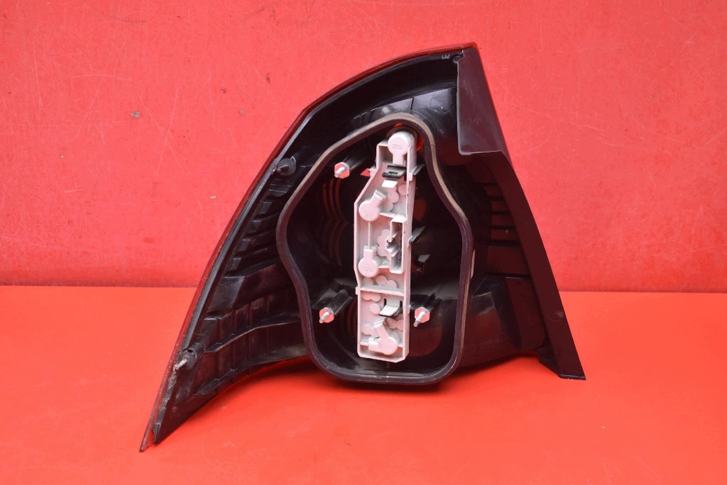 light right rear part rear 5M51-13404-B FORD FOCUS MK2 sedan 04-08