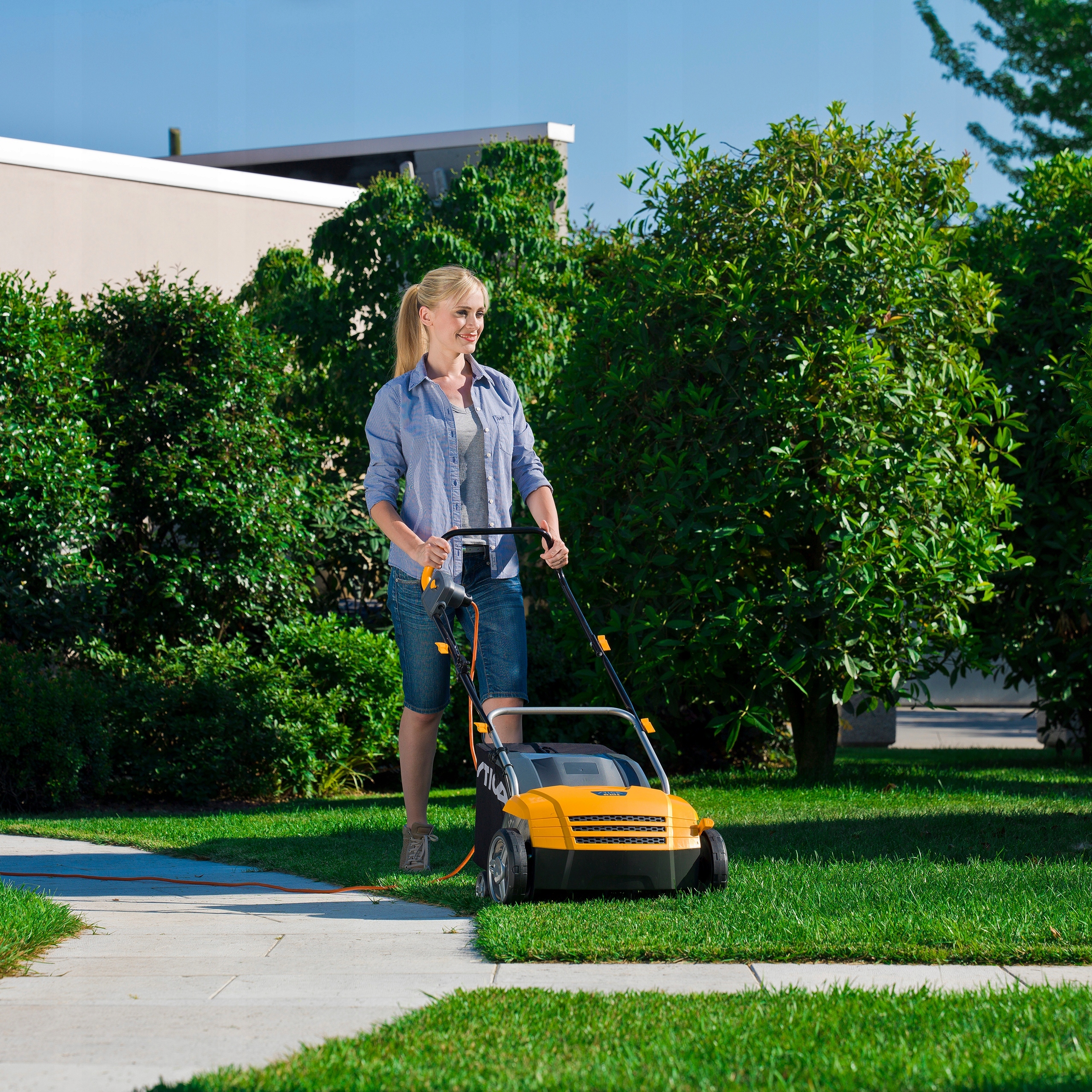 WERTYKULATOR STIGA SV 213 E ELEKTRYCZNY DWA WAŁKI Waga produktu z opakowaniem jednostkowym 10 kg