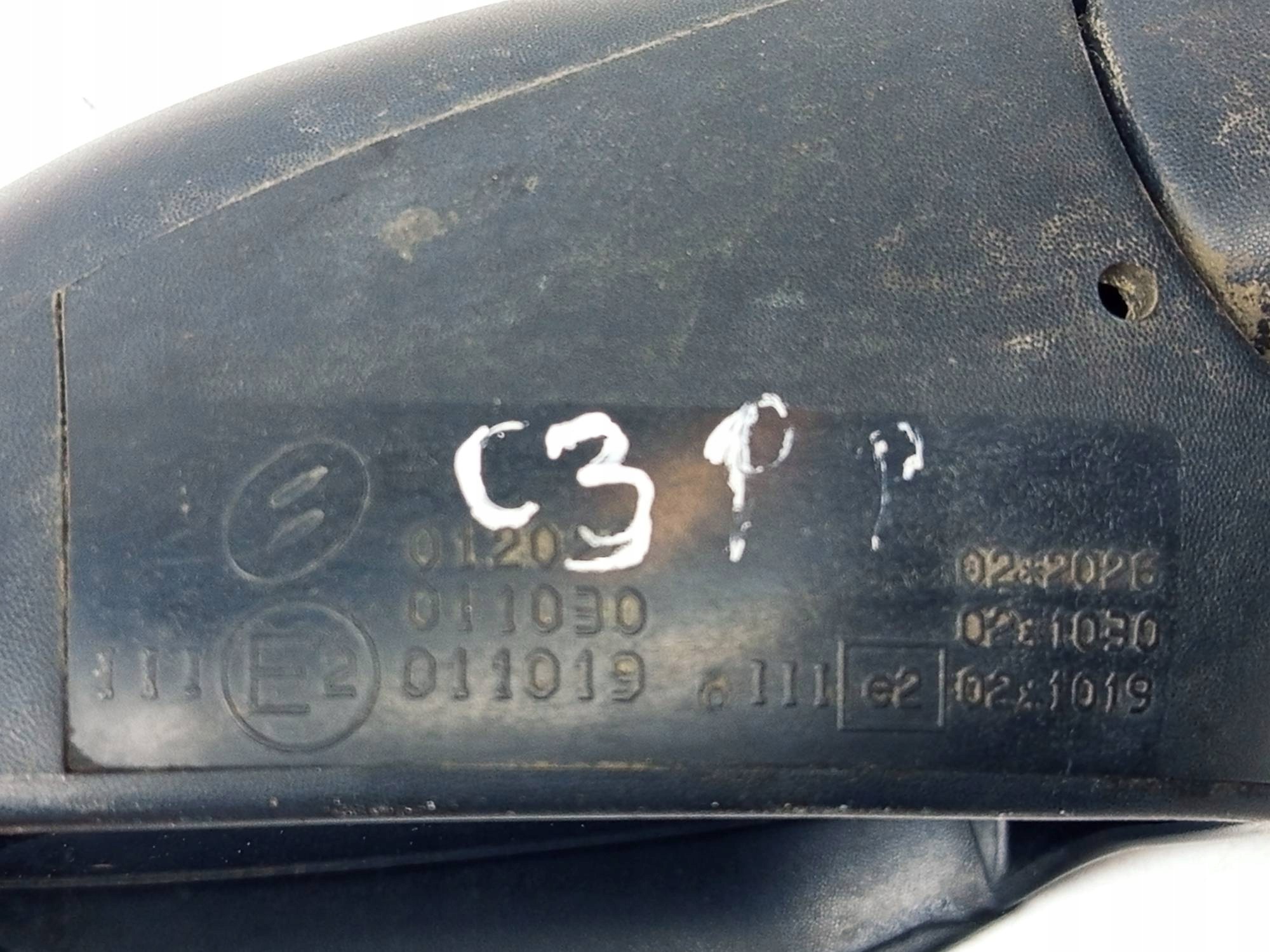 mirror right manually Citroen C3 1.4 011030 black,