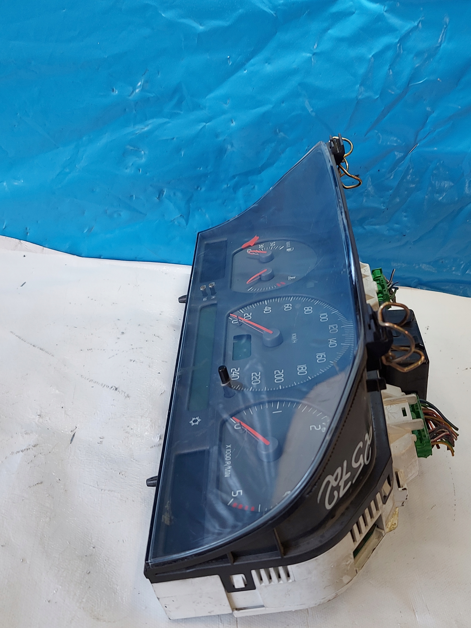 dials clock VOLVO V70 and 2.5 TDI 9472523