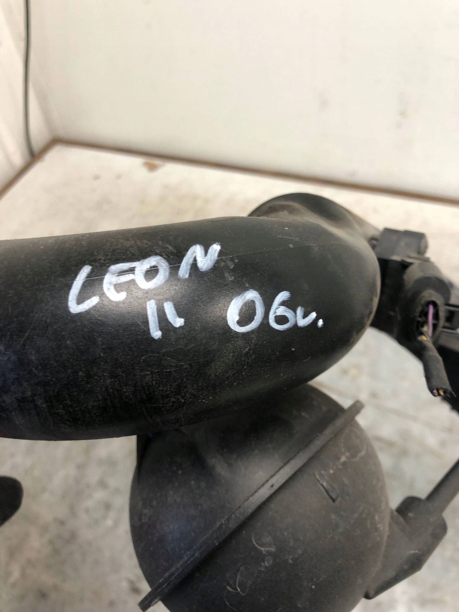 trouba vedení intercoolera SEAT LEON II 1K0145762AT