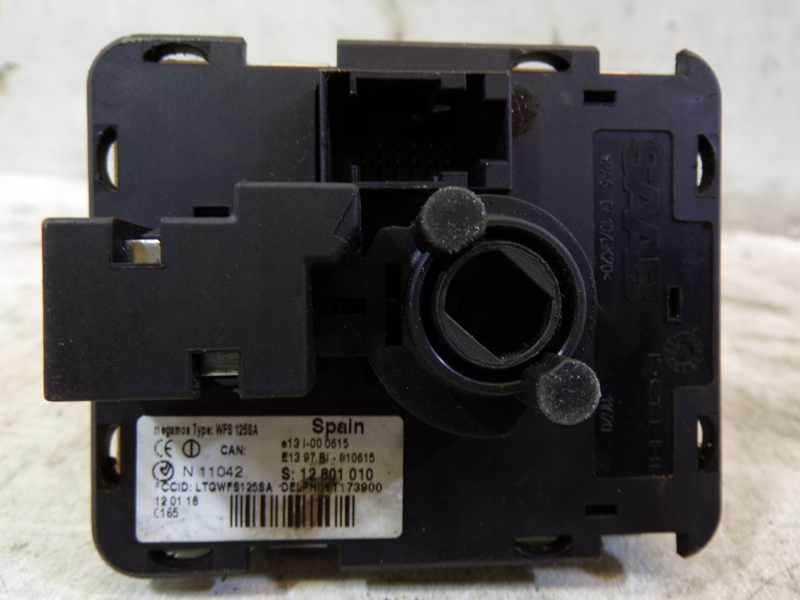 ignition key SAAB 93 9-3 12801010 (1)