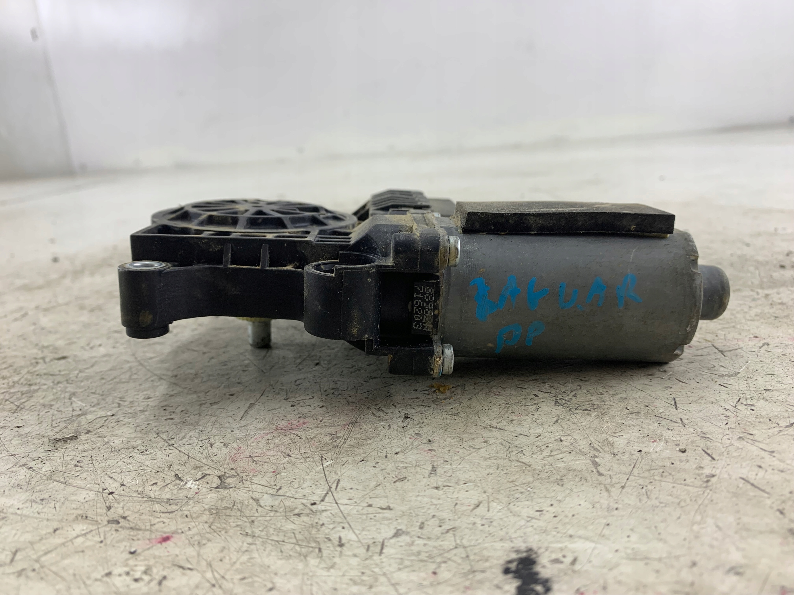 JAGUAR S TYPE mini motor windows right front 0130821545