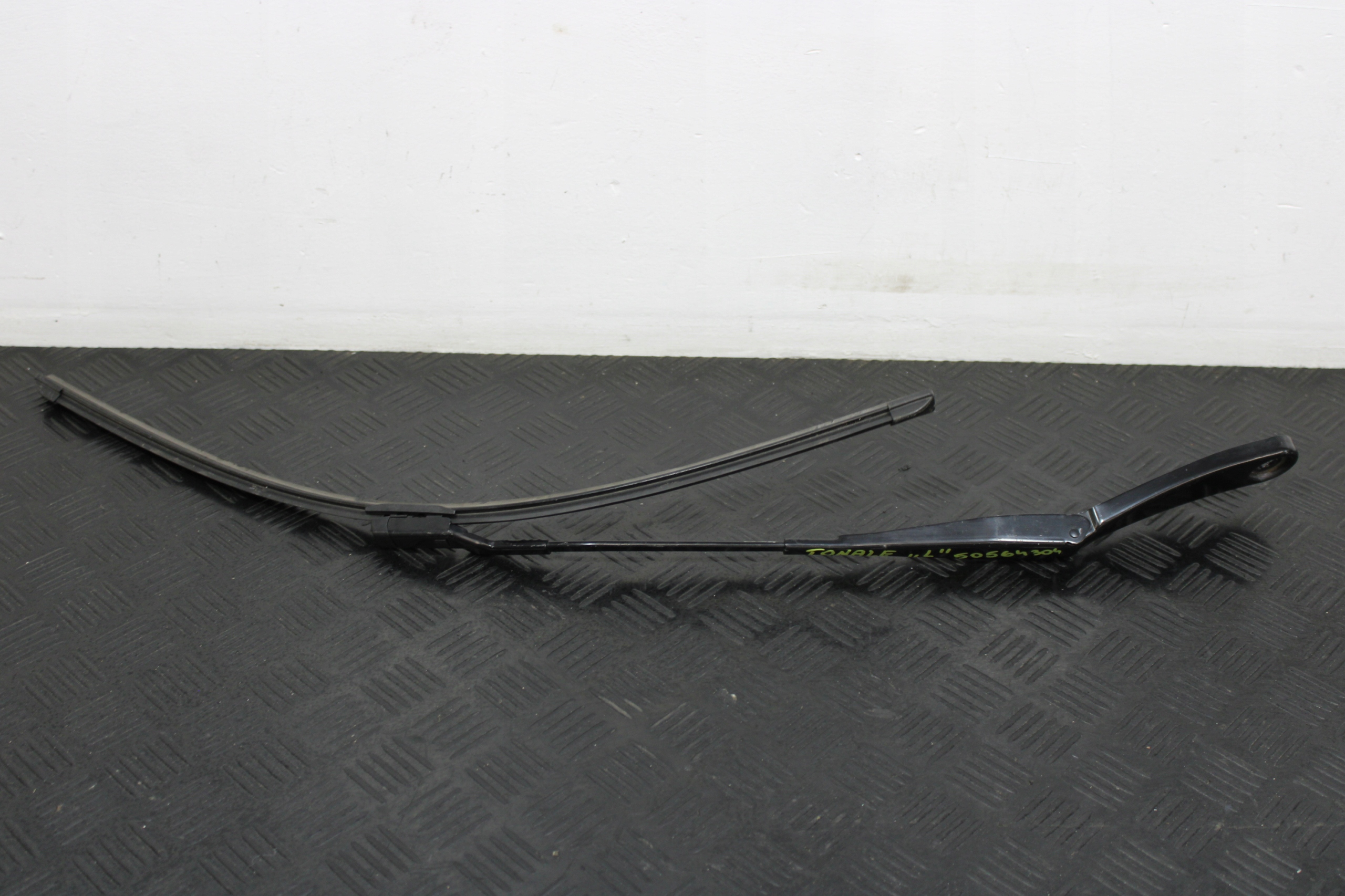 wiper arm left 50564304 ALFA ROMEO TONALE