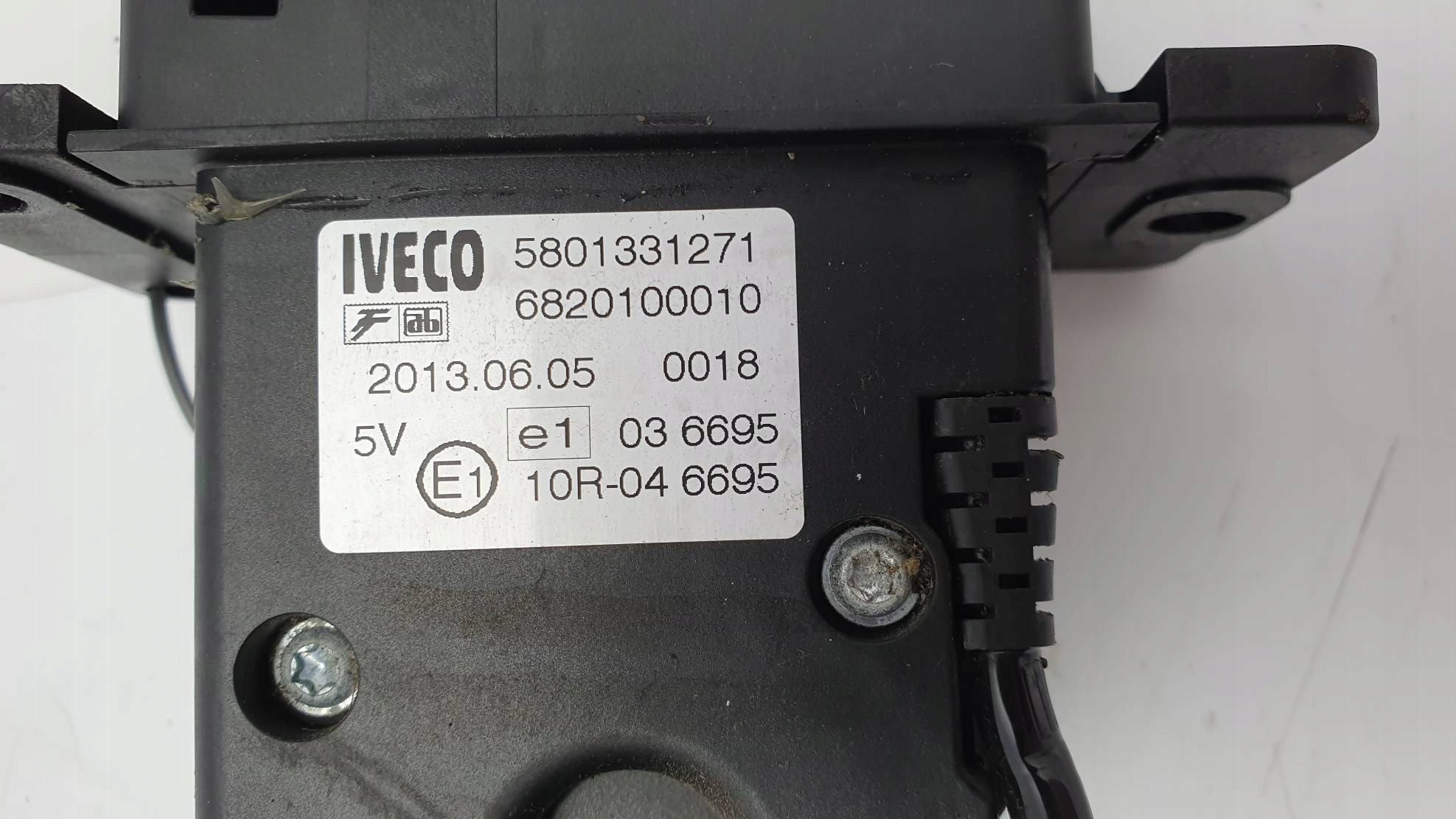 PEDAL 5801331271 IVECO STRALIS AS440T