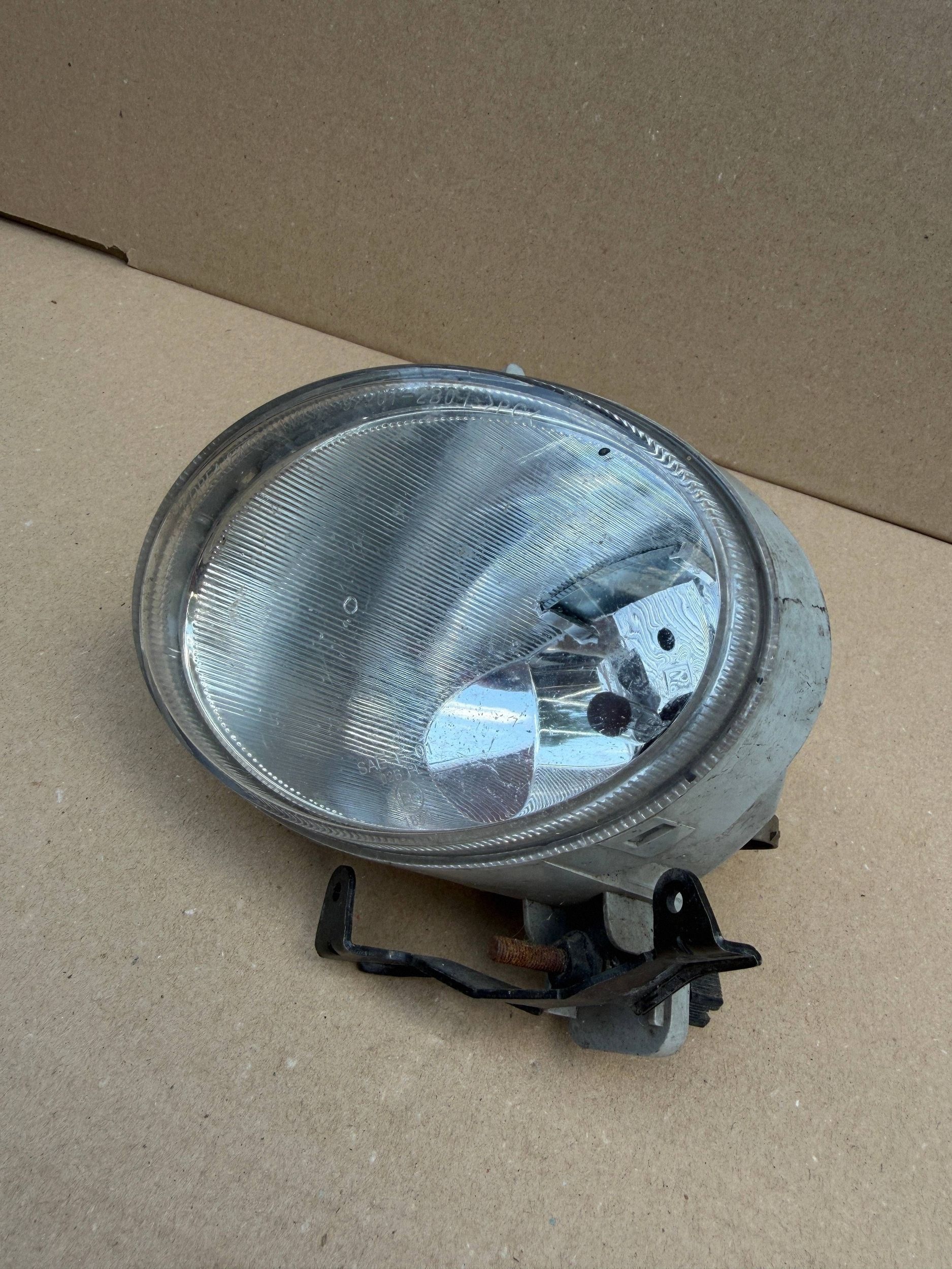 HYUNDAI SANTA FE 2 II fog light left front front 92201-2B0