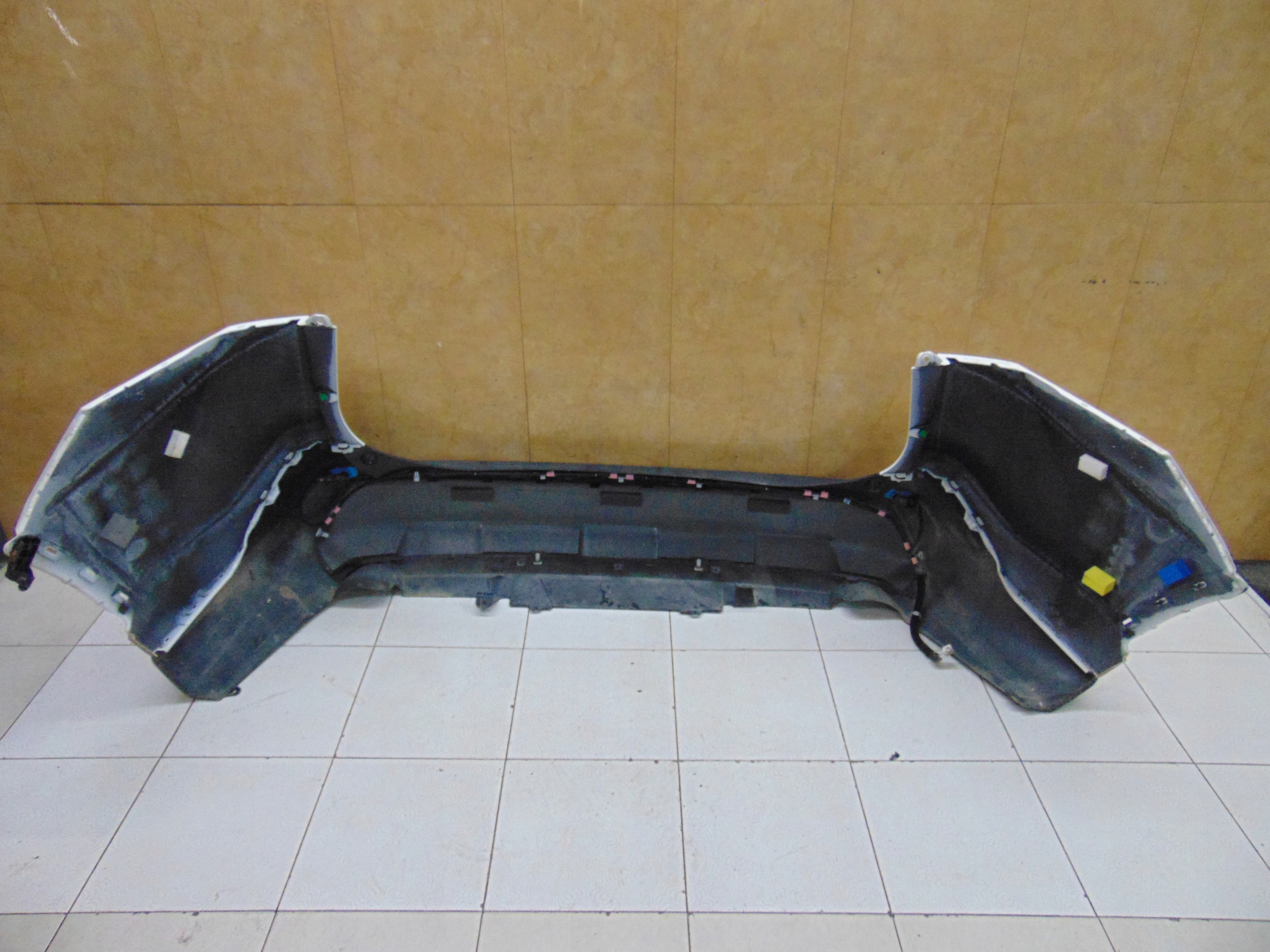 STOSSSTANGE HECK HINTEN TOYOTA RAV4 V 5