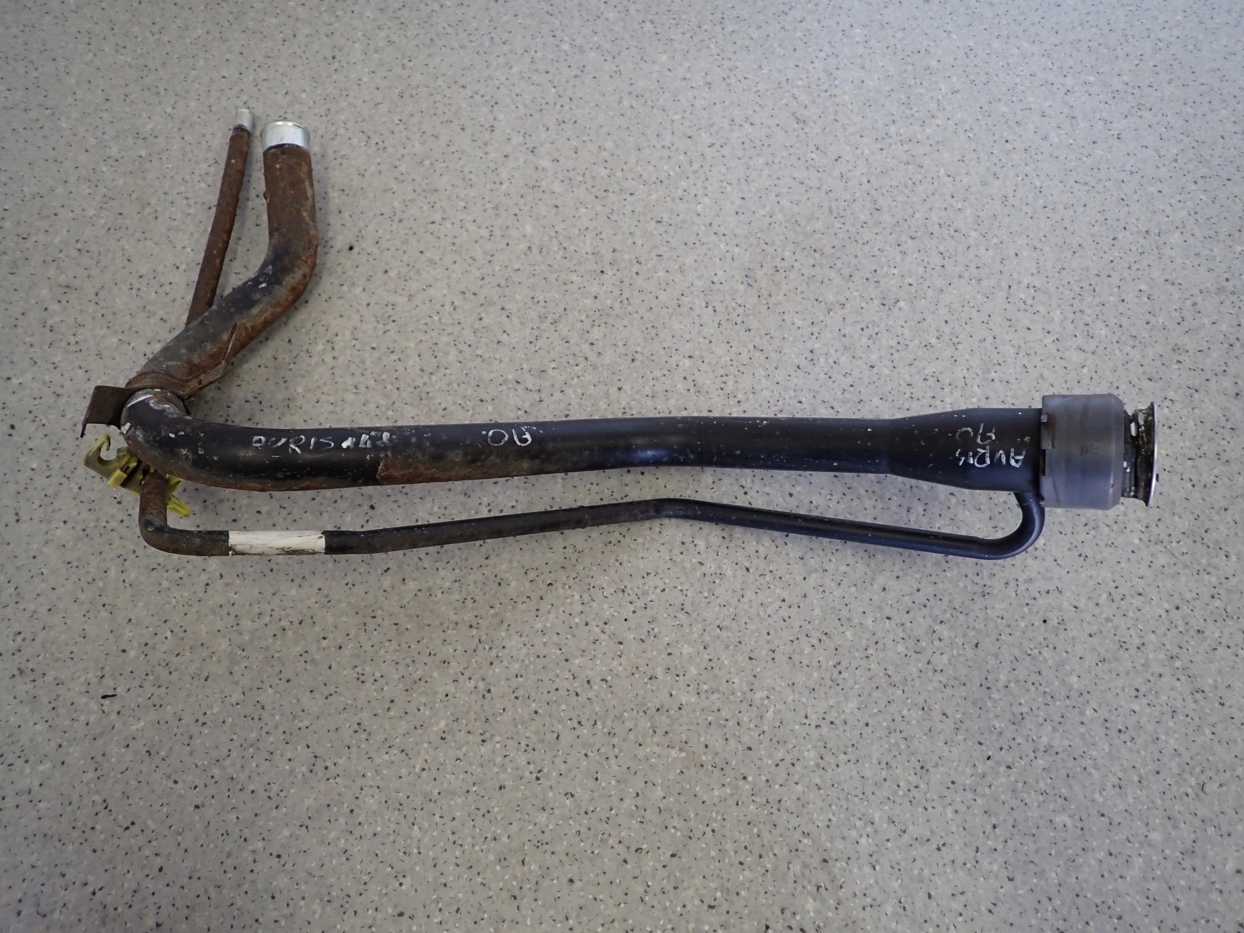 TOYOTA AURIS 07- 1.4 D4D RURA WLEWU PALIWA Numer katalogowy części TOYOTA AURIS 07- 1.4 D4D RURA WLEWU PALIWA