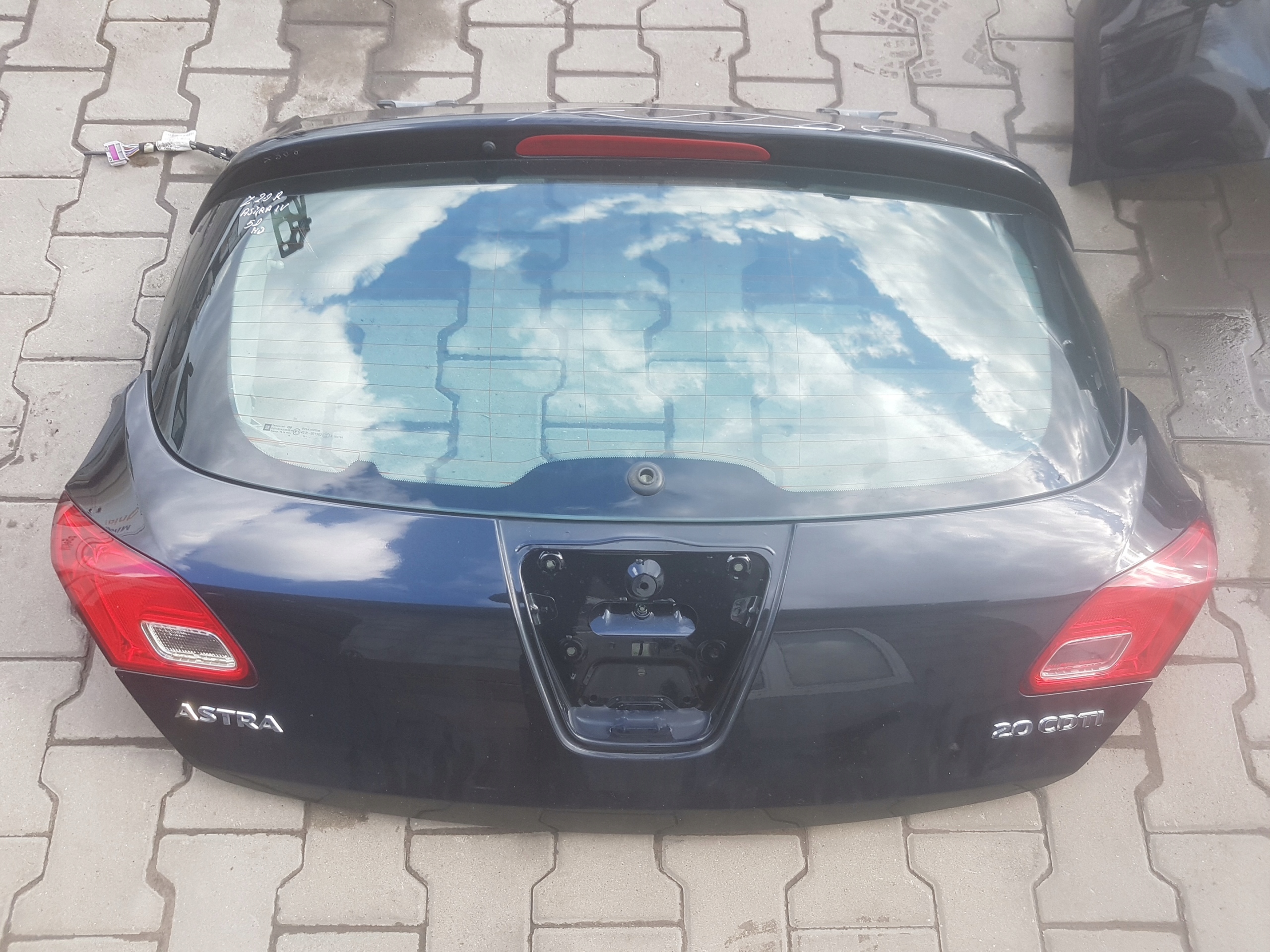 OPEL ASTRA IV J 09-15r HB КРЫШКА БАГАЖНИКА ЗАД. Z20r