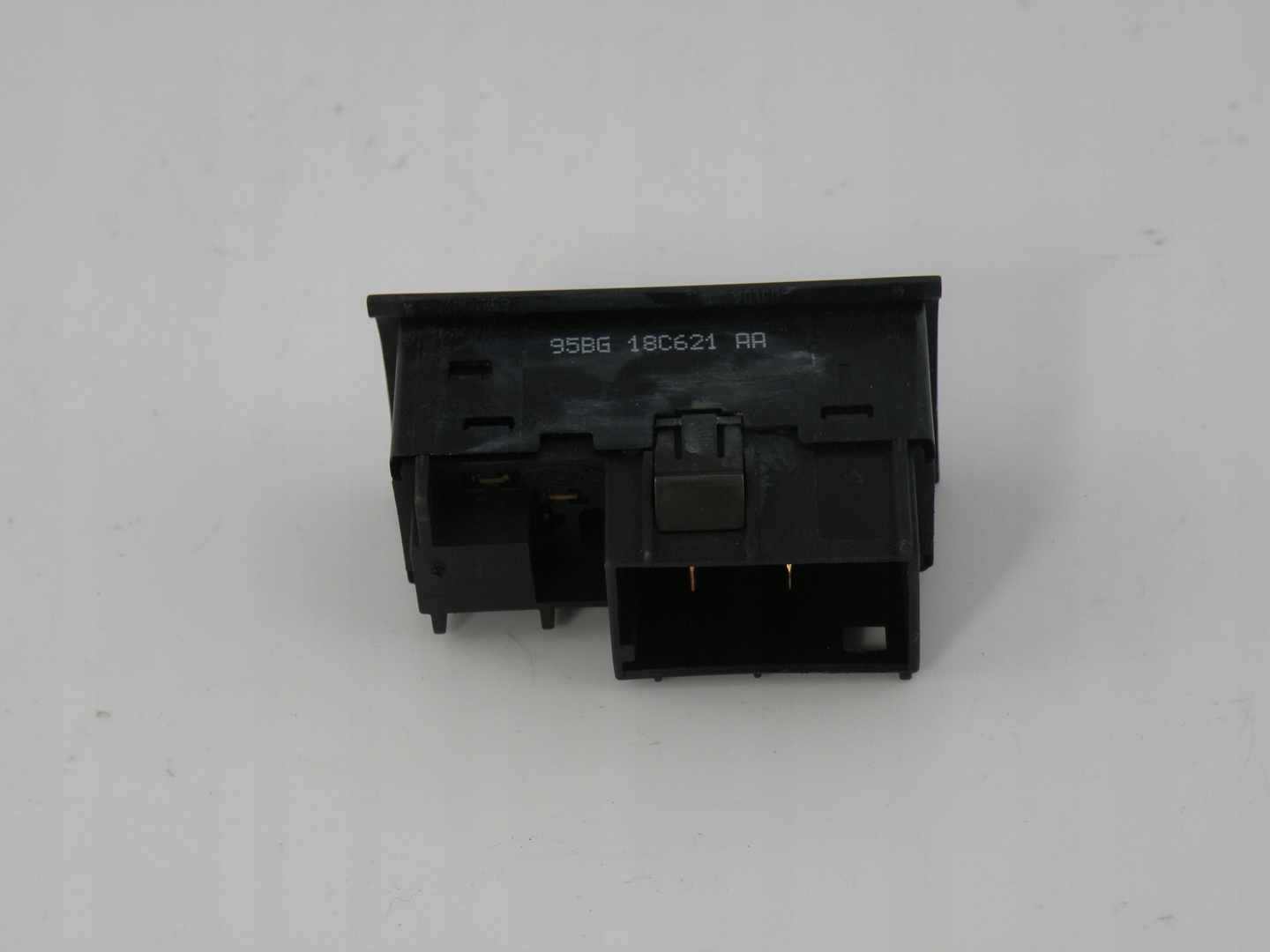switch of the heating windows FORD front 95BG13K574AA FORD