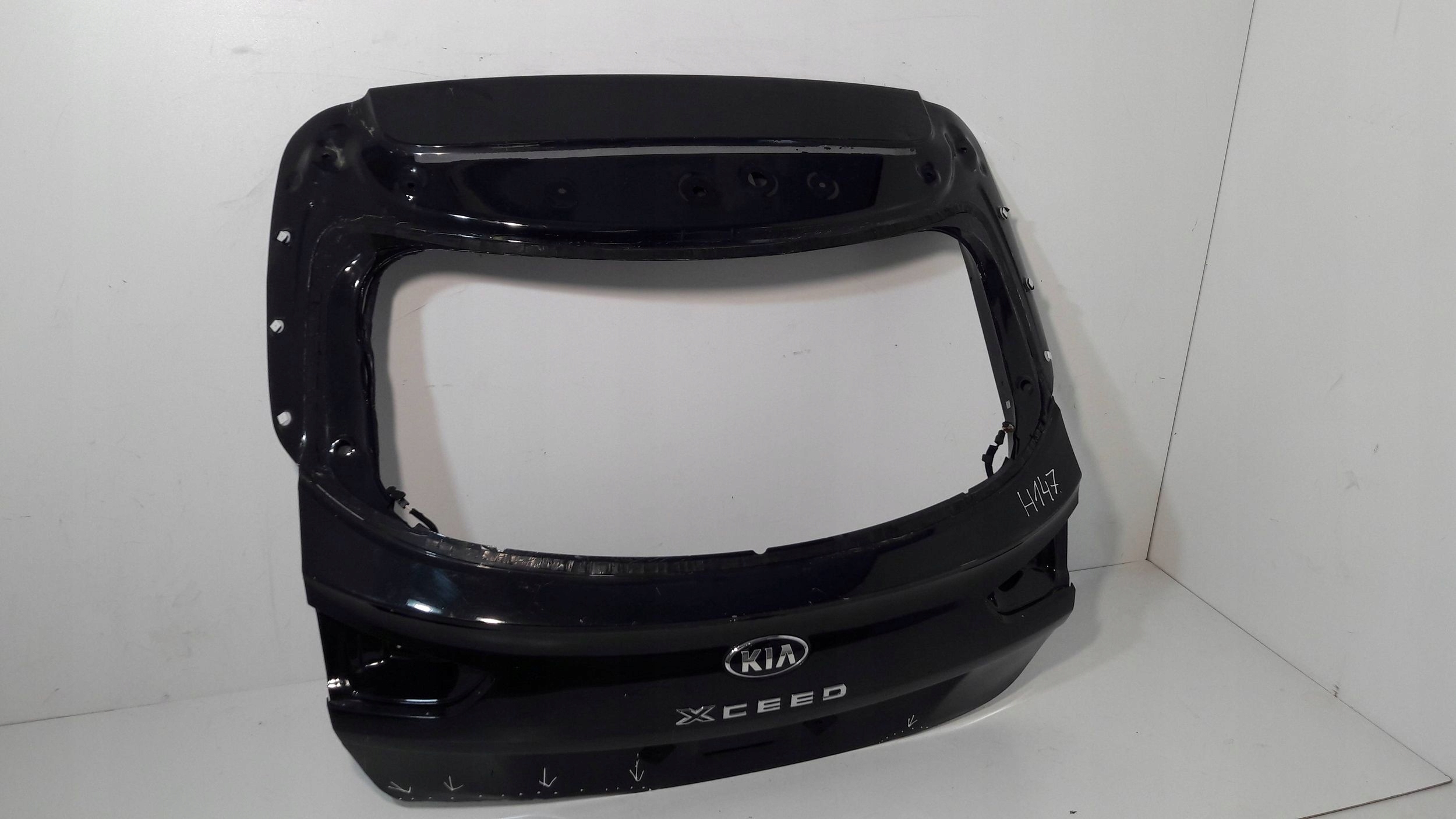 KIA Xceed trunk door boot (H147)