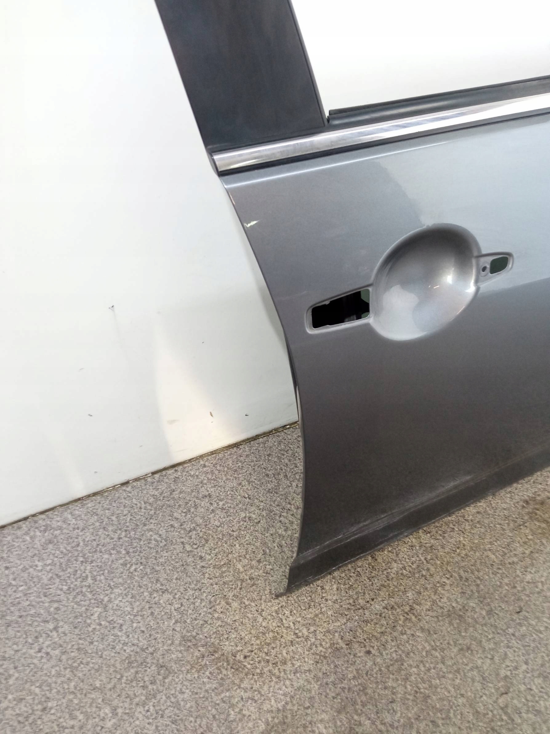 door right front 92P Mitsubishi Outlander II (2005-2013)