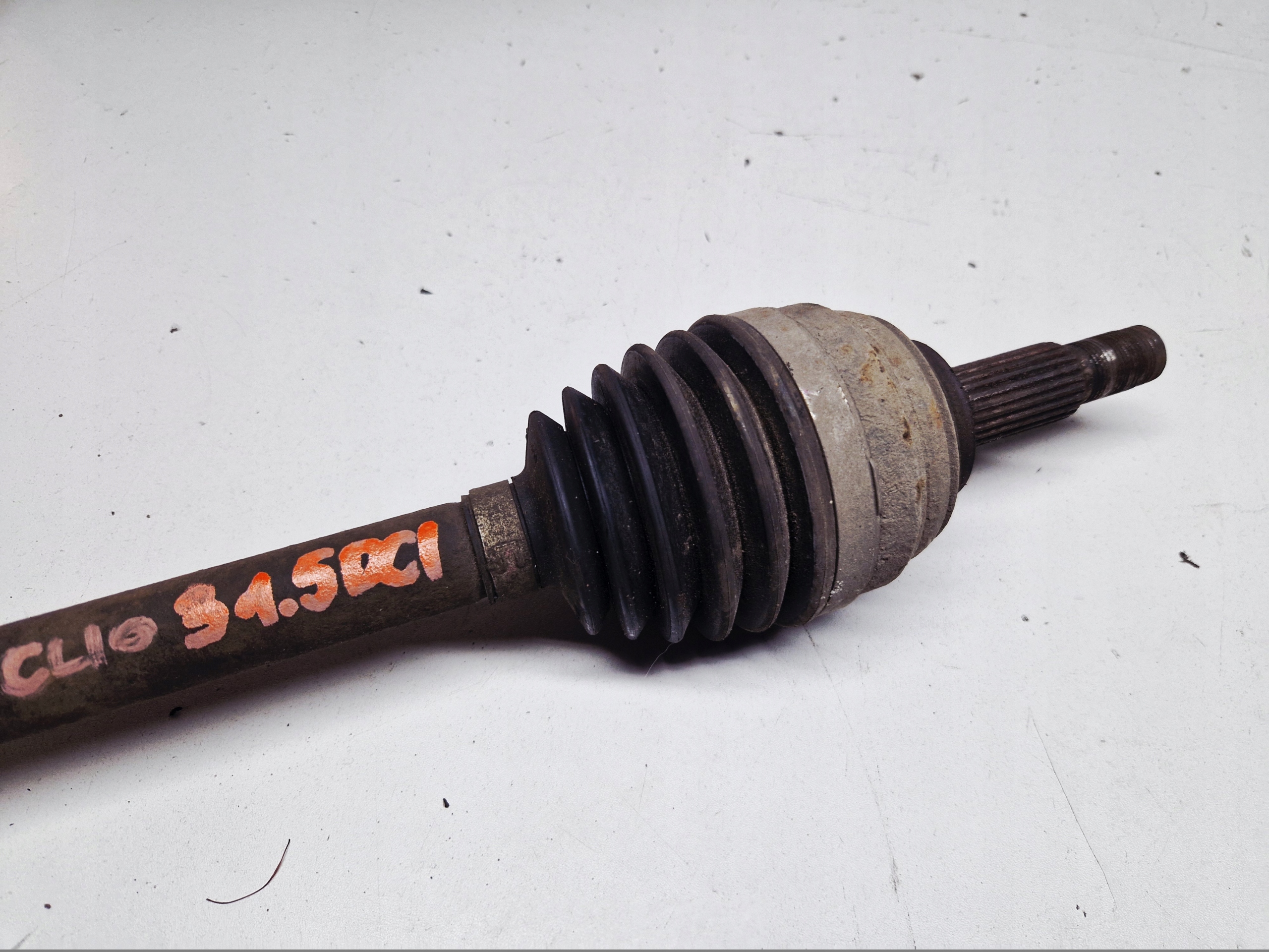 RENAULT CLIO III 3 1.5 DCI semi-axis left short.