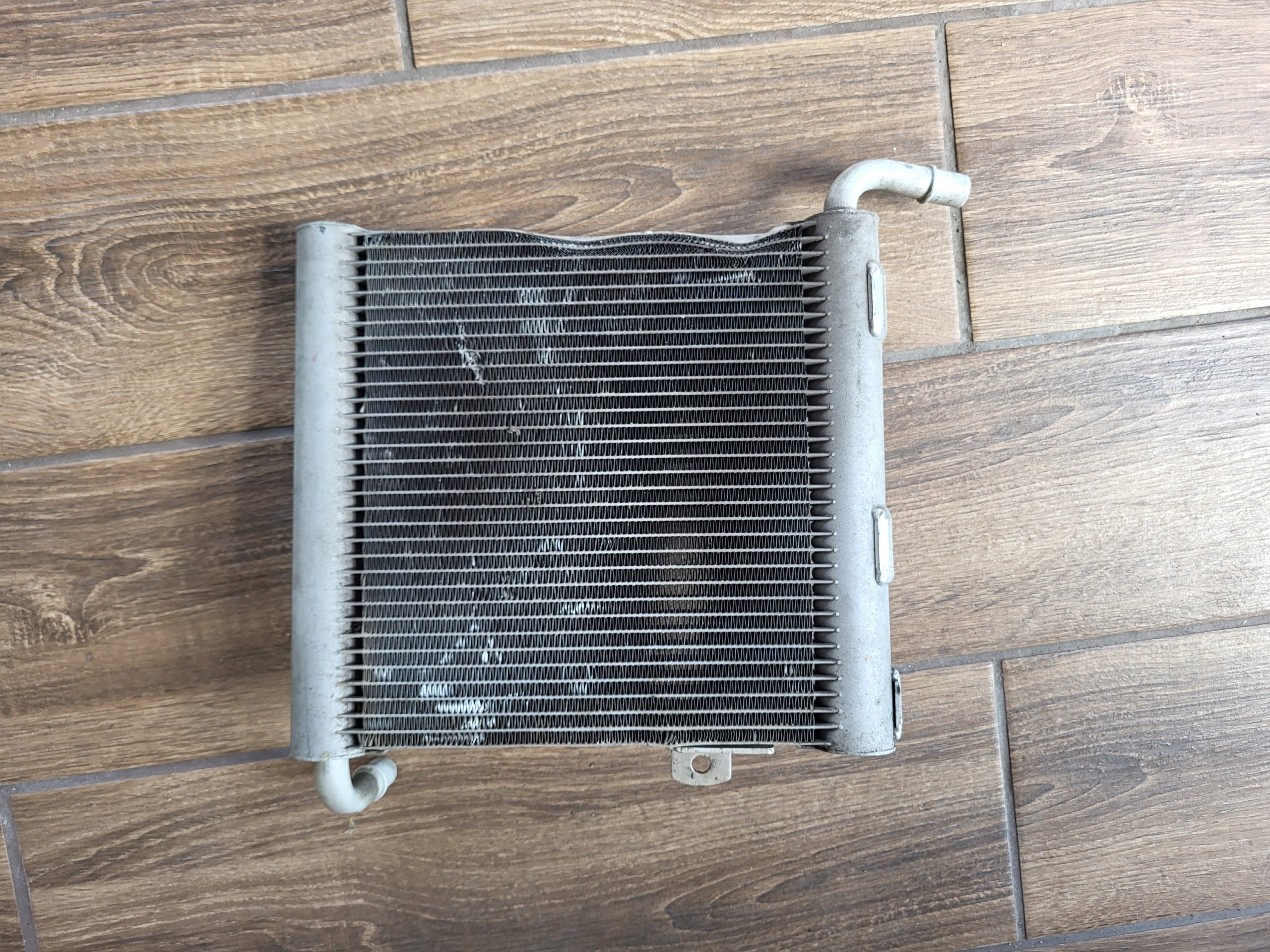 Land Rover OE HK83-8D048-AB chłodnica wody Numer katalogowy części HK83-8D048-AB