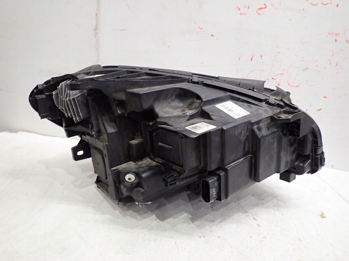 light front left MERCEDES B-KLASA W246 LIFT 2015- FULL LED A2469066101