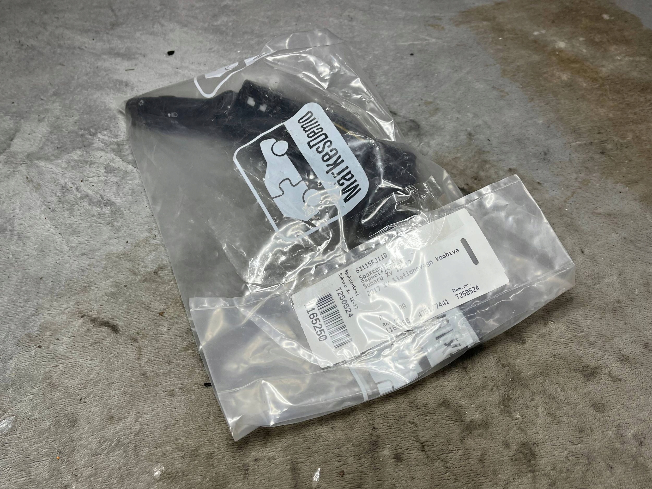 Commandes zespolone Subaru XV 83115FJ110
