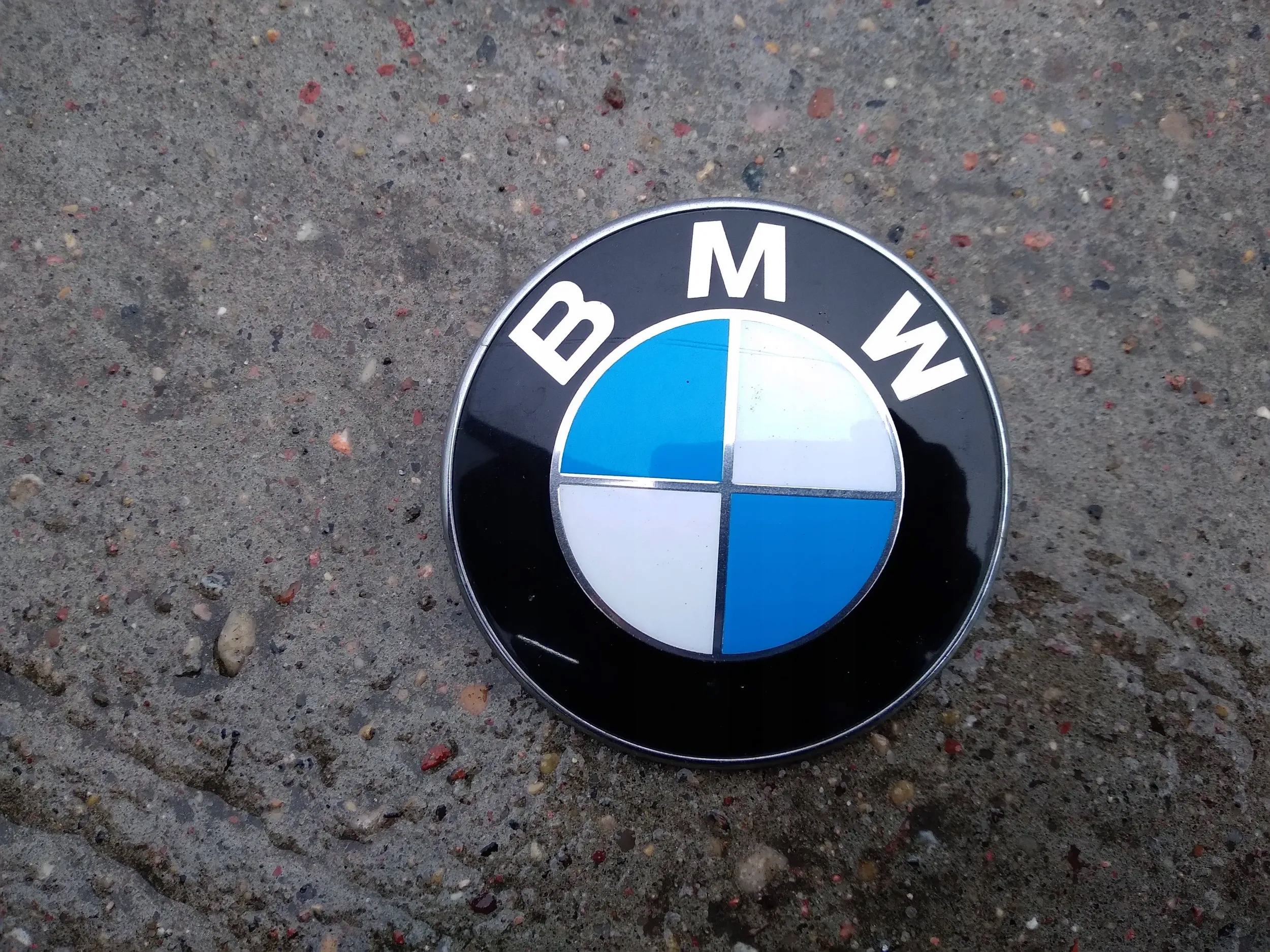 Bmw 1 e81 e87 значек капота перед эмблема logo e81 e87 e90 e60 8 132 375